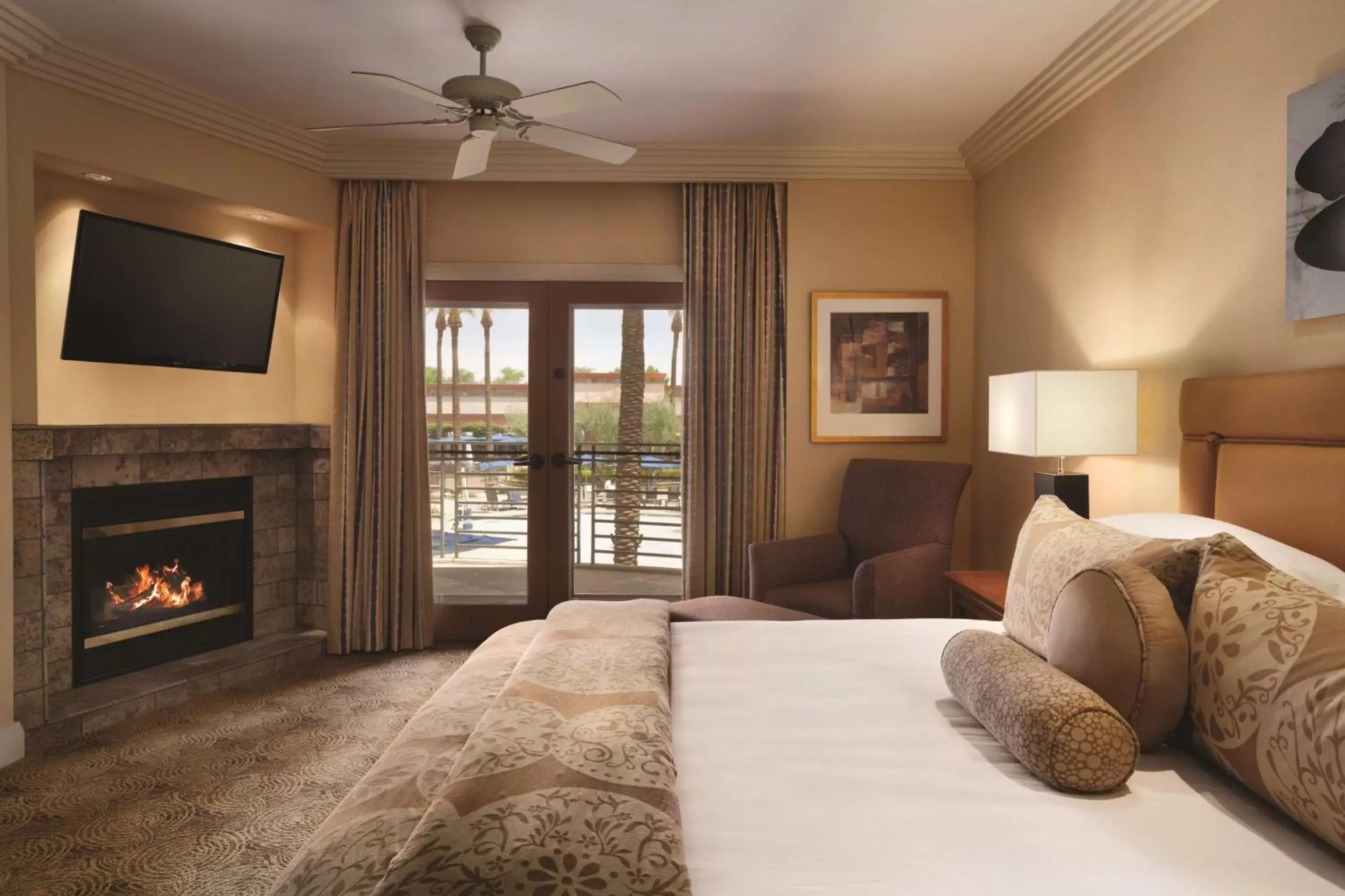 Bedroom, Bed in Hilton Scottsdale Resort & Villas