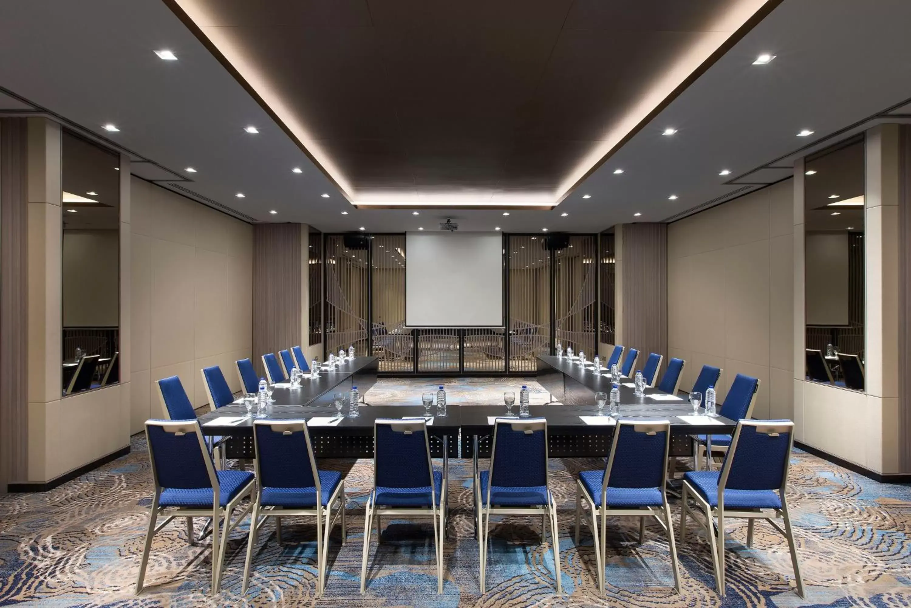 Meeting/conference room in Four Points by Sheraton Singapore, Riverview