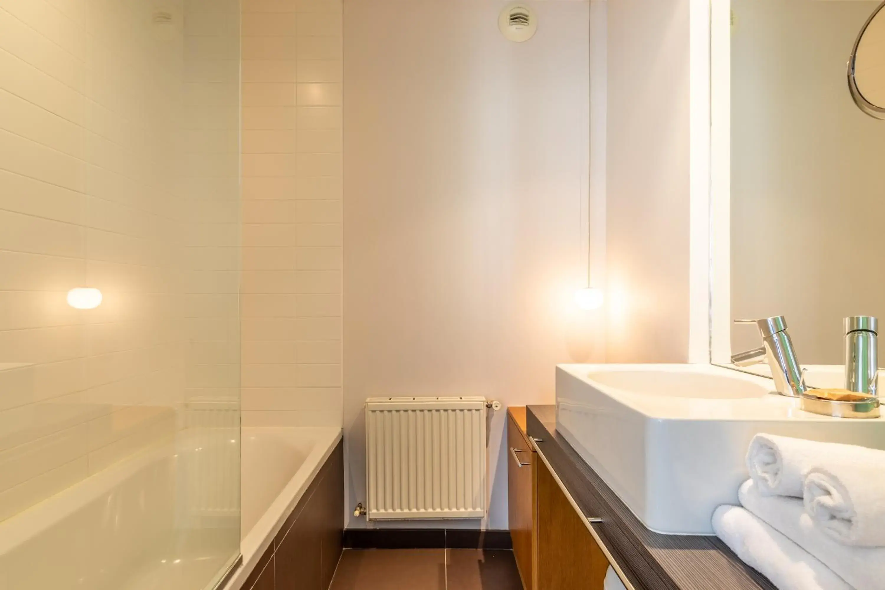 Bathroom in Hôtel De La Vallée