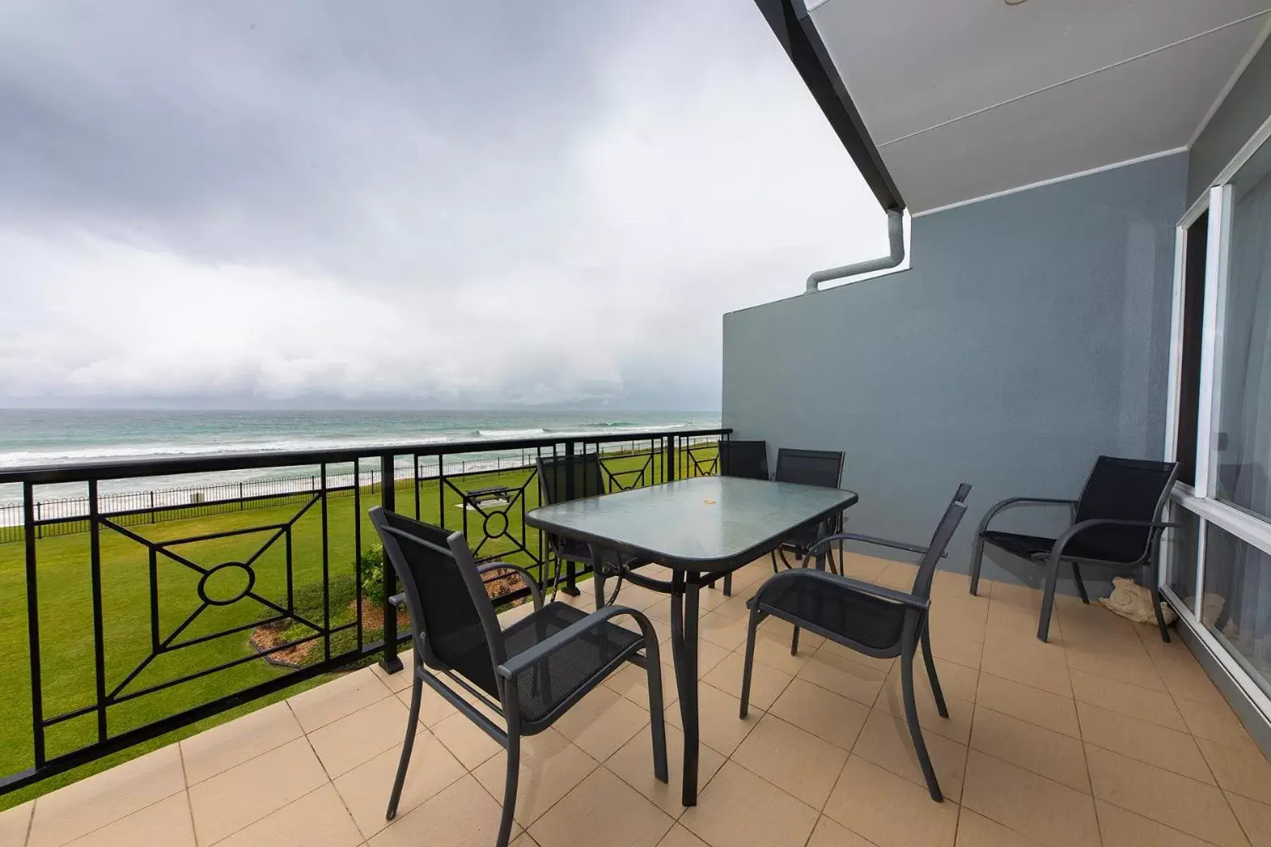 Balcony/Terrace in Meridian Beachside Apartments