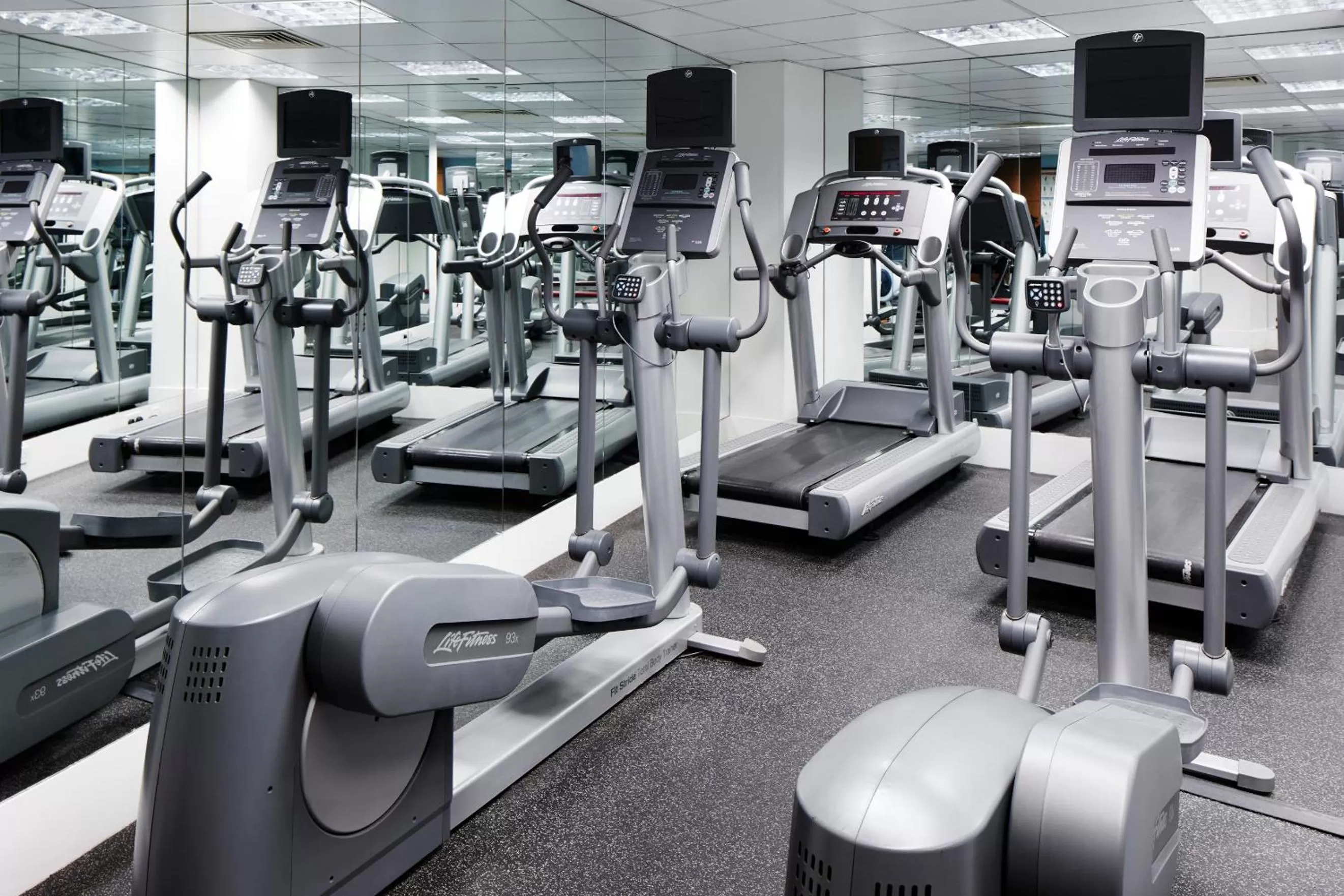 Fitness centre/facilities in Club Quarters Hotel St Paul's, London