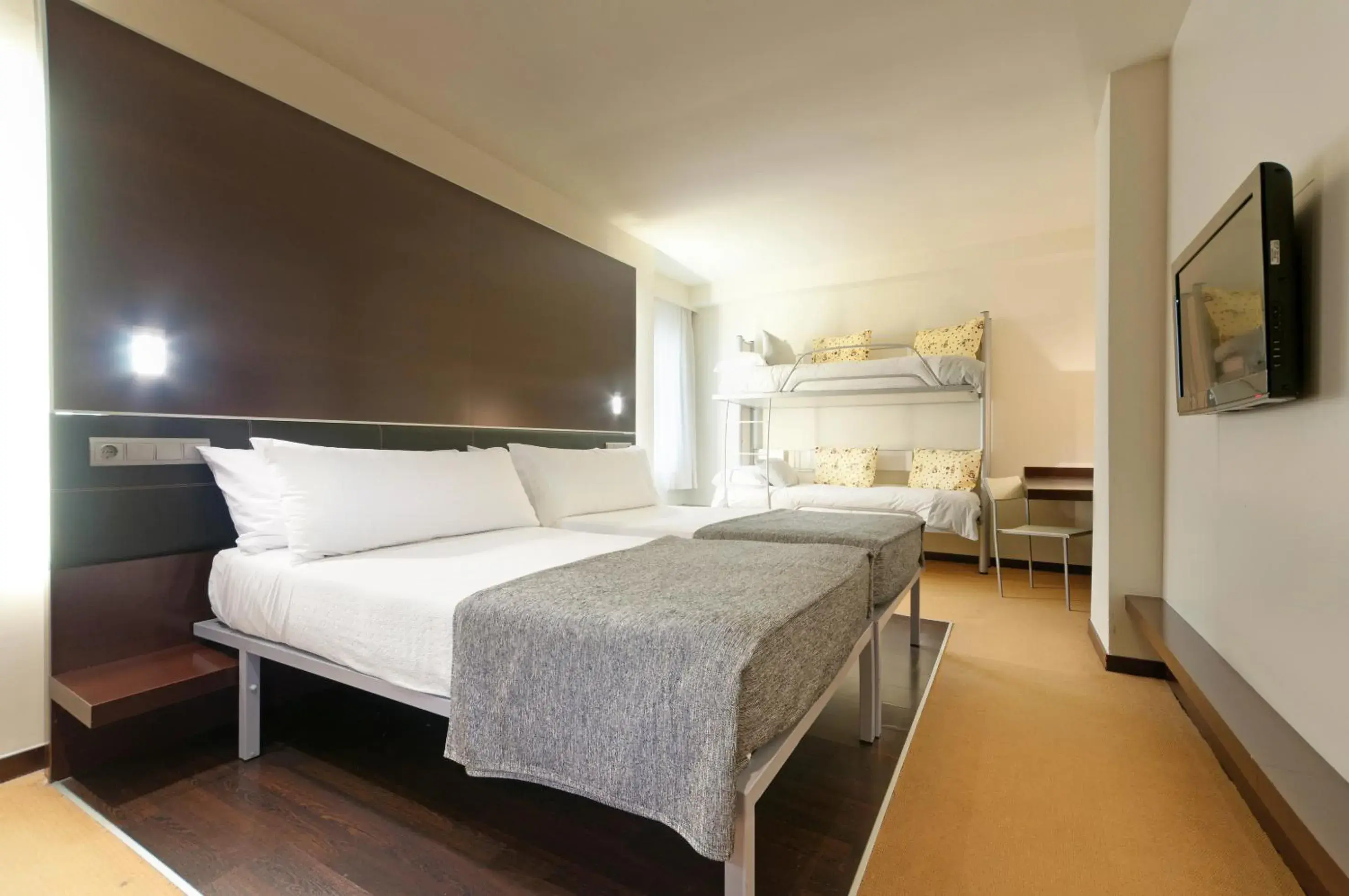 Bedroom, Bed in Hotel Ceuta Puerta de Africa