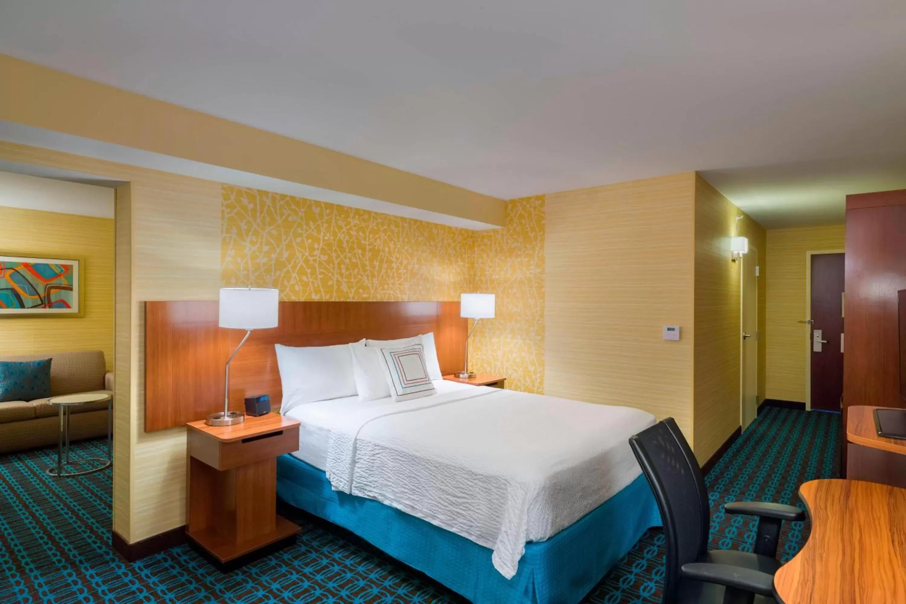 Bedroom, Bed in Fairfield Inn & Suites by Marriott Paramus
