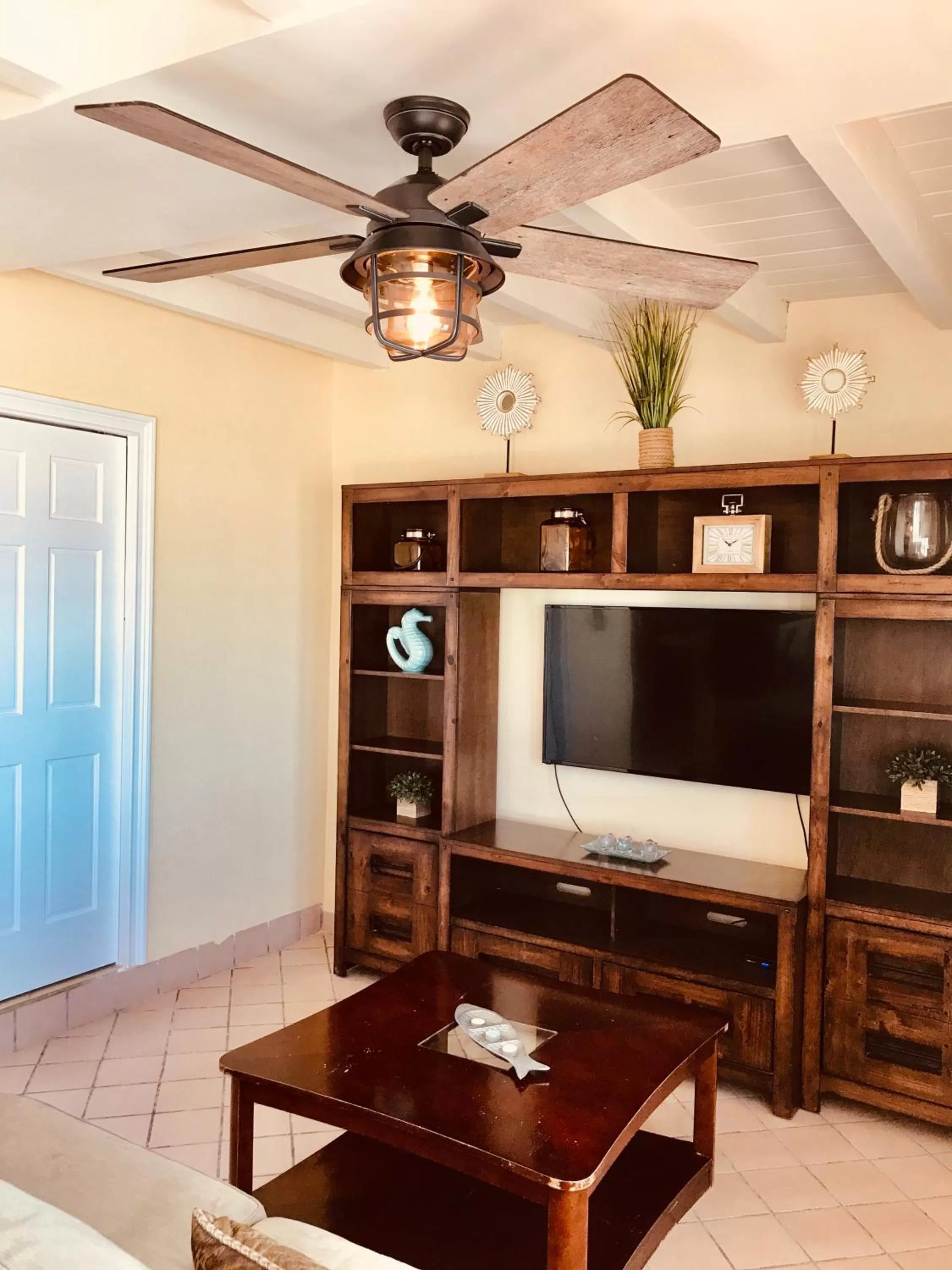 Living room in Quinta Pacifica Beachfront Villas