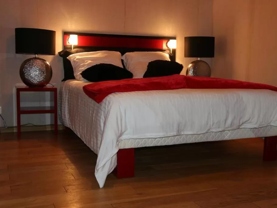 Bedroom, Bed in Marinha Hotel