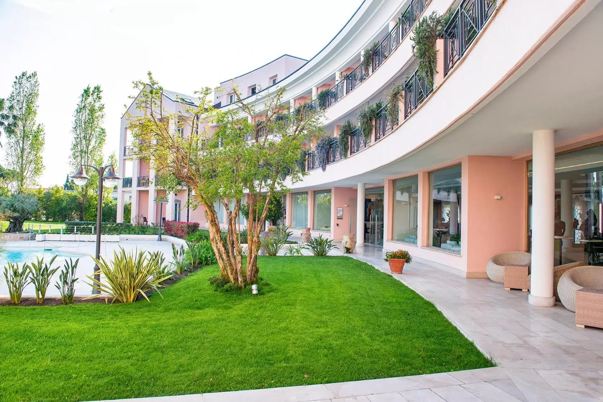 Garden, Property Building in Hotel Isola Sacra Rome Airport