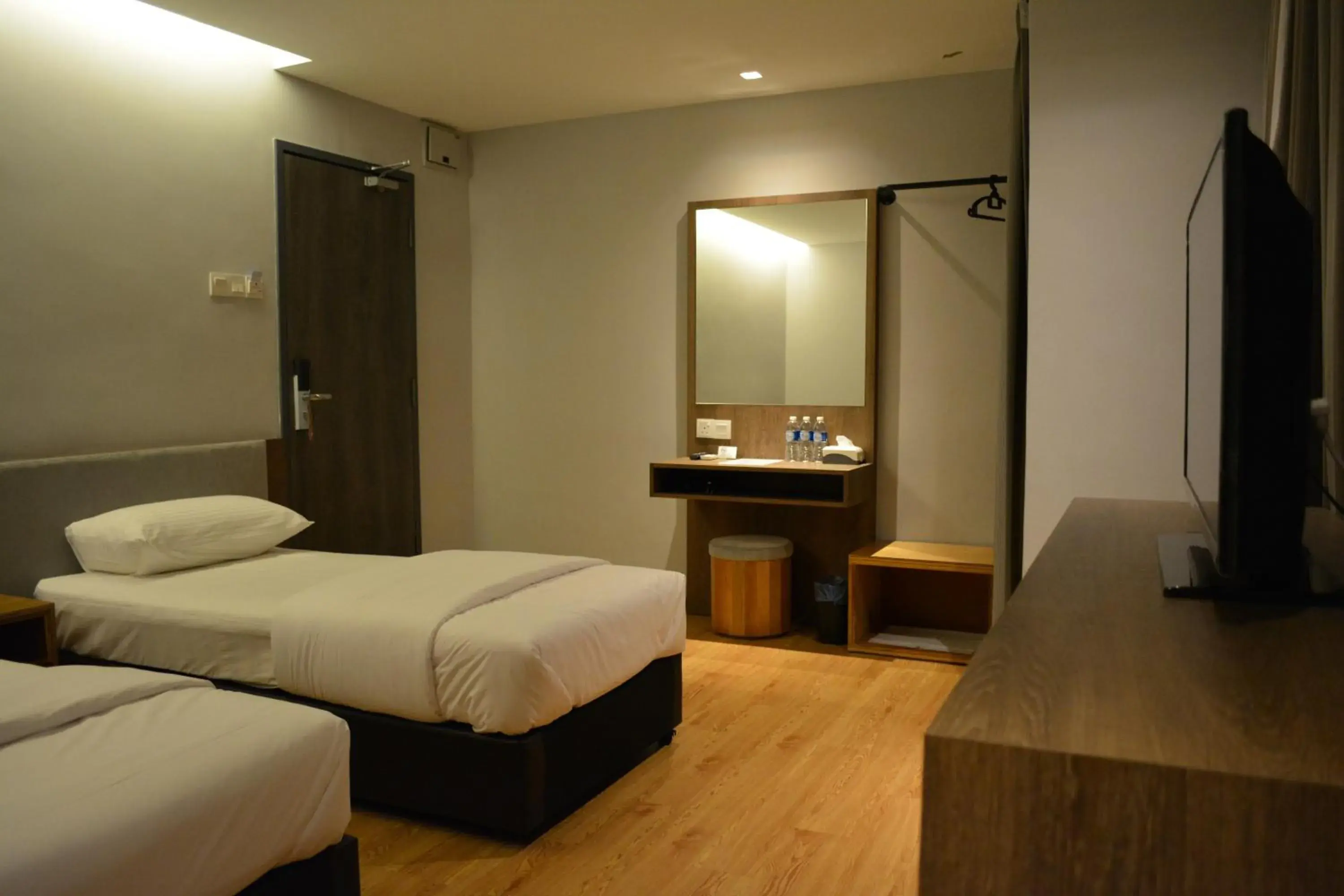 Photo of the whole room, Bed in Go Hotel