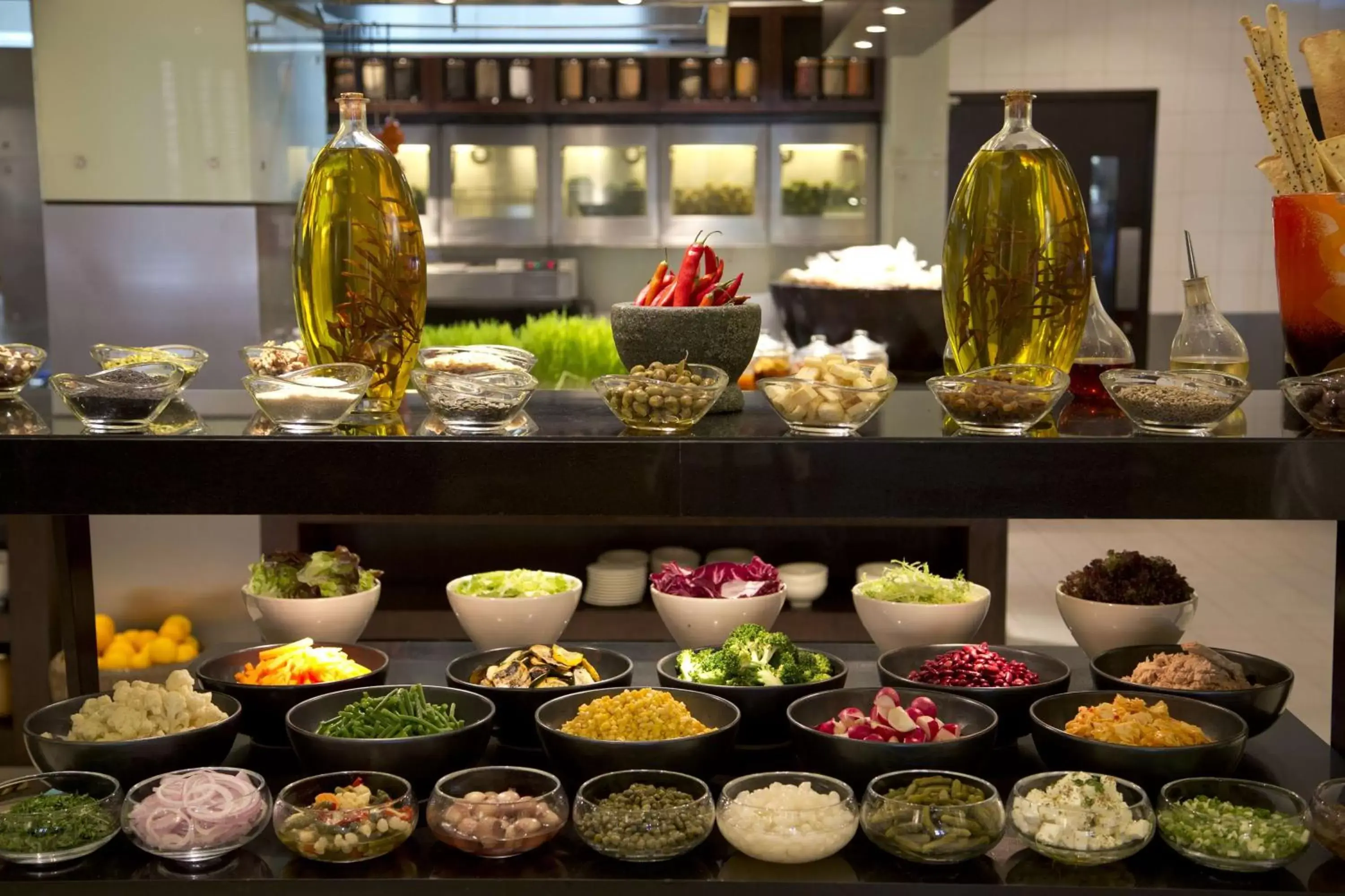 Restaurant/places to eat, Food in Hyatt Regency Dubai - Corniche