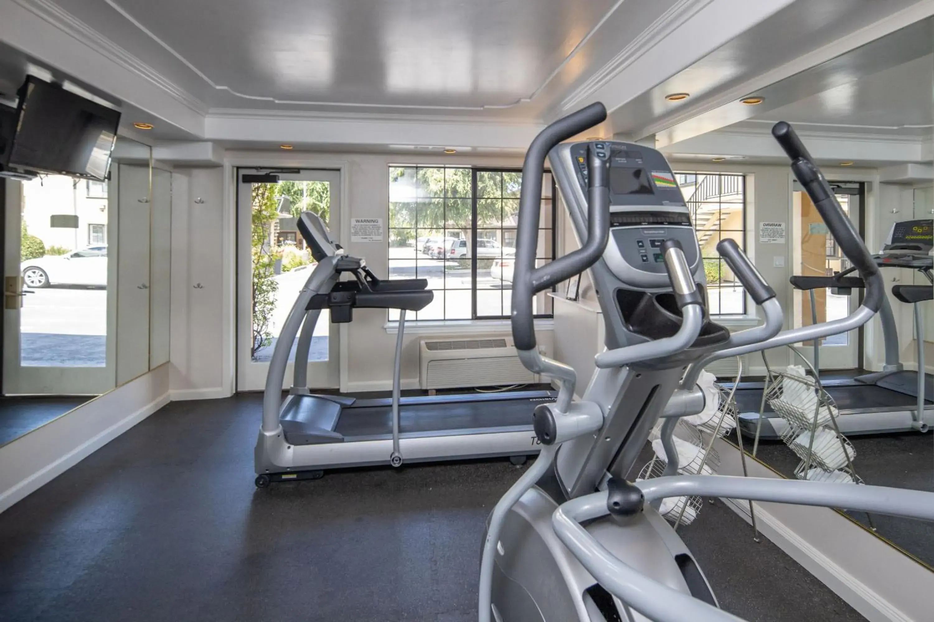 Fitness centre/facilities, Fitness Center/Facilities in Ramada by Wyndham Mountain View