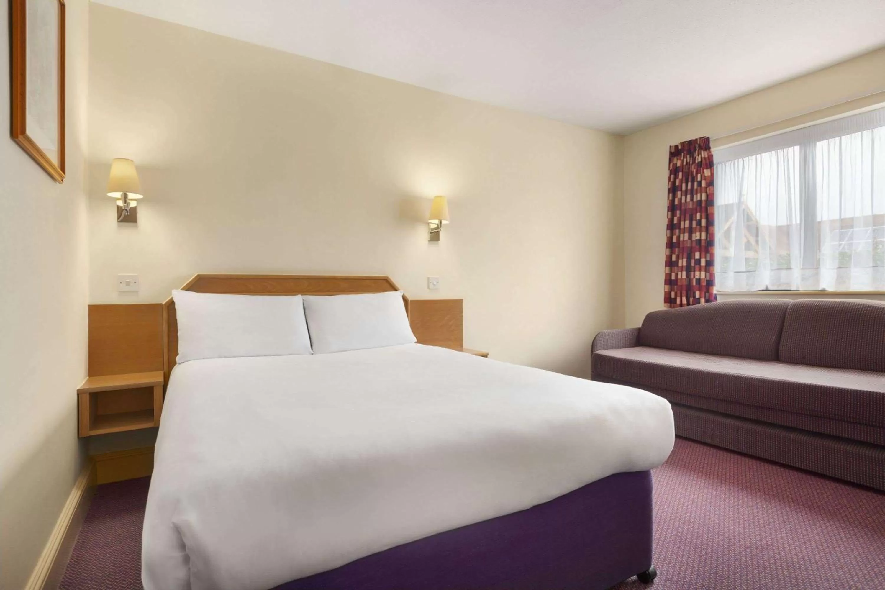Photo of the whole room, Bed in Days Inn by Wyndham Sevenoaks Clacket Lane