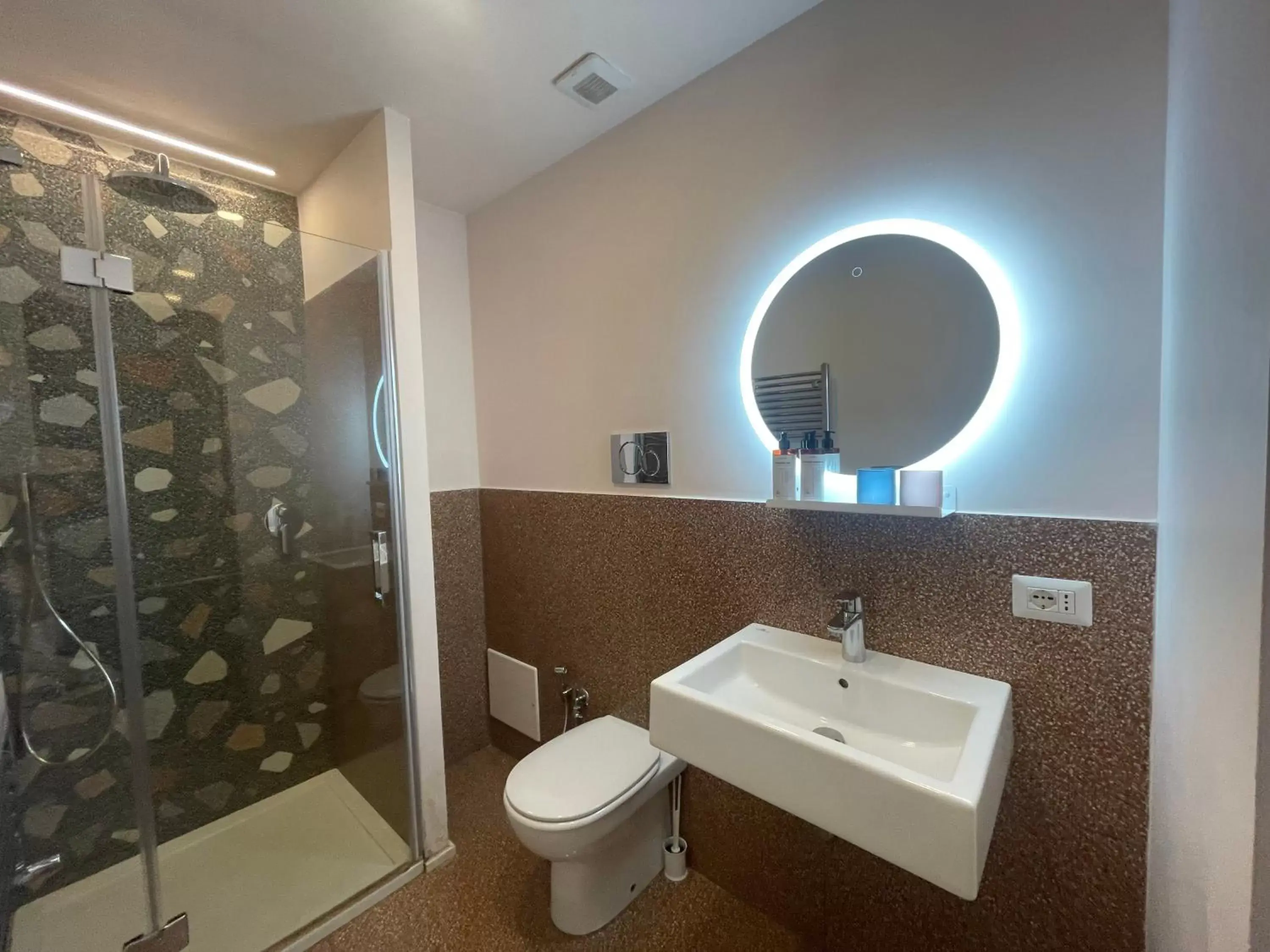 Quadruple Room in MARCANTONIO HOME ROME - Vatican - Quadruple Room in MARCANTONIO HOME ROME - Vatican -