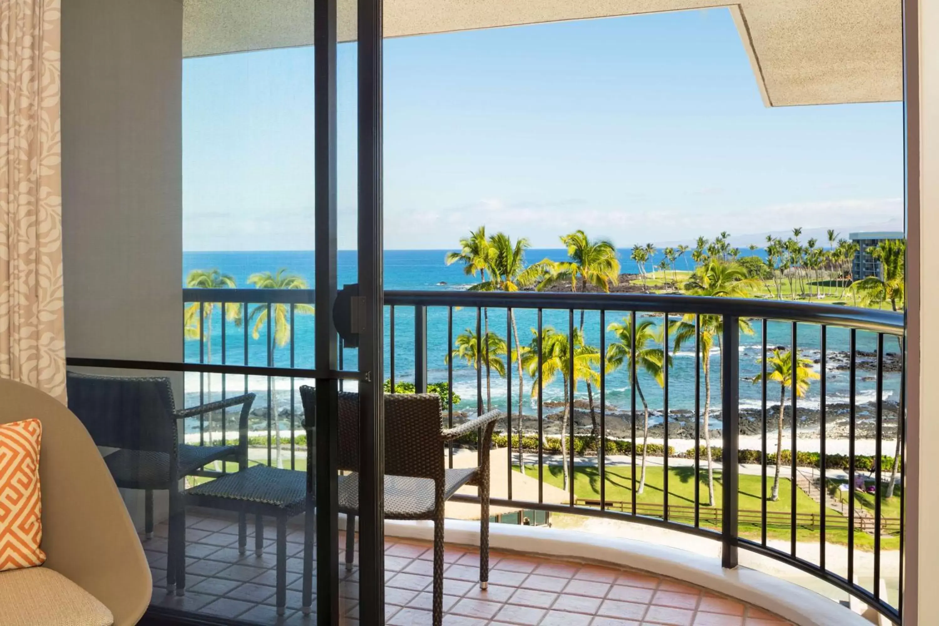 View (from property/room), Balcony/Terrace in Hilton Waikoloa Village