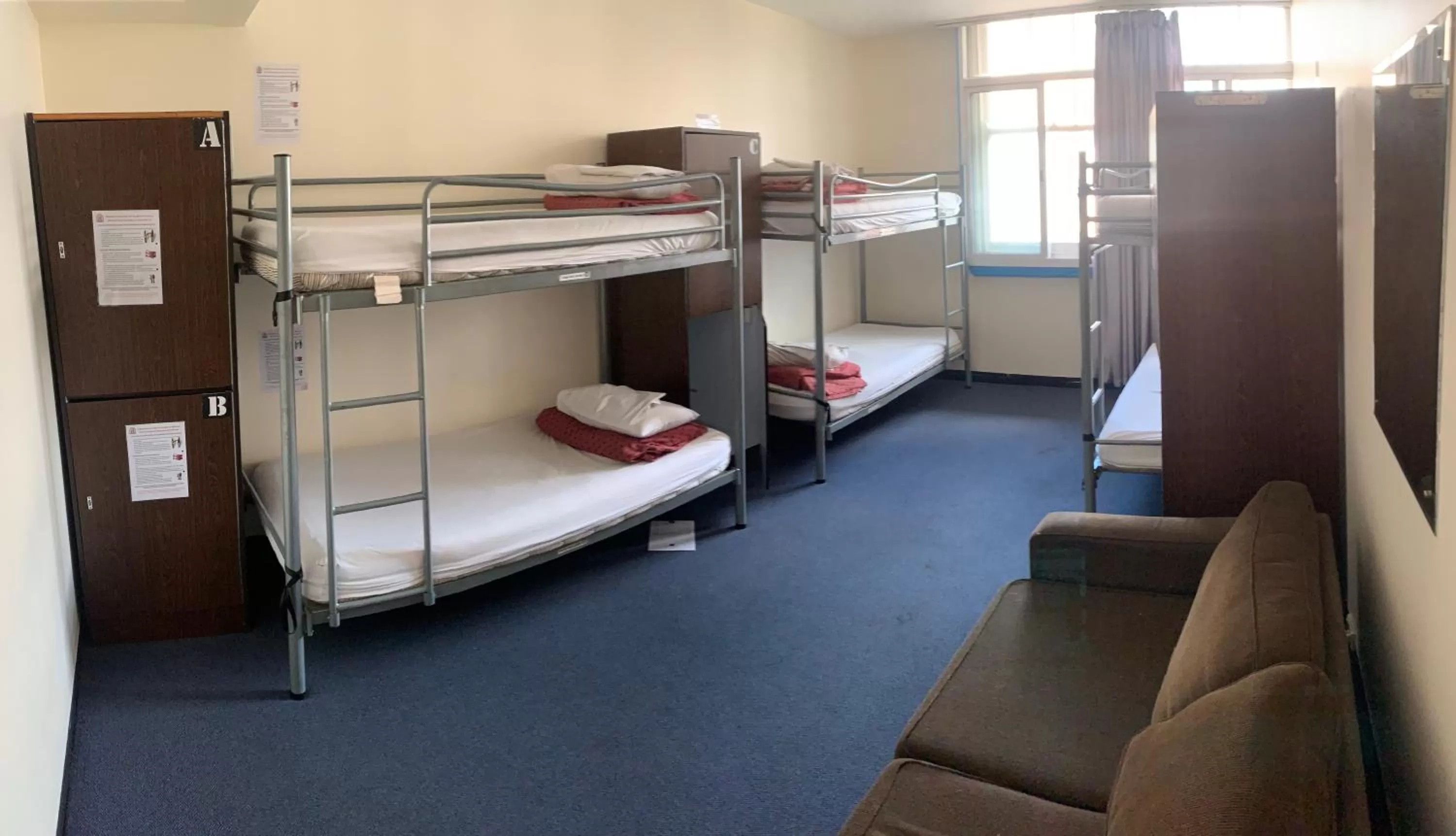 Bed in 790 on George Backpackers