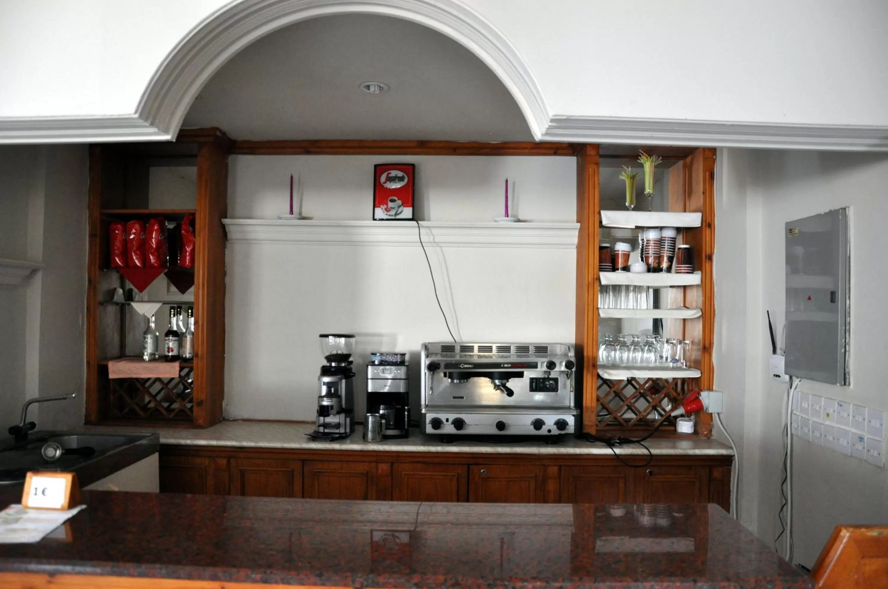 Restaurant/places to eat in Manolya Hotel