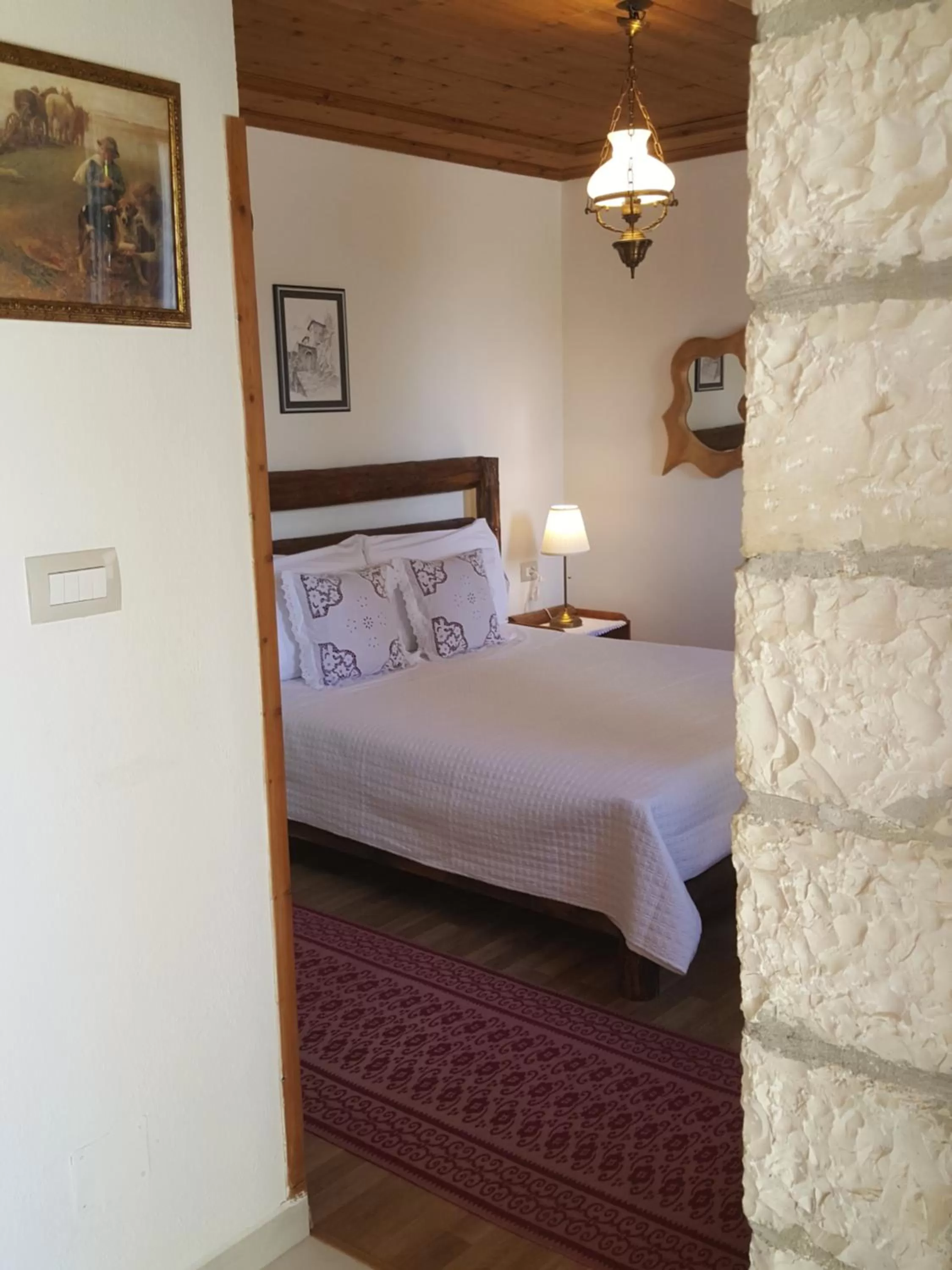 Bed in Hotel Gjirokastra