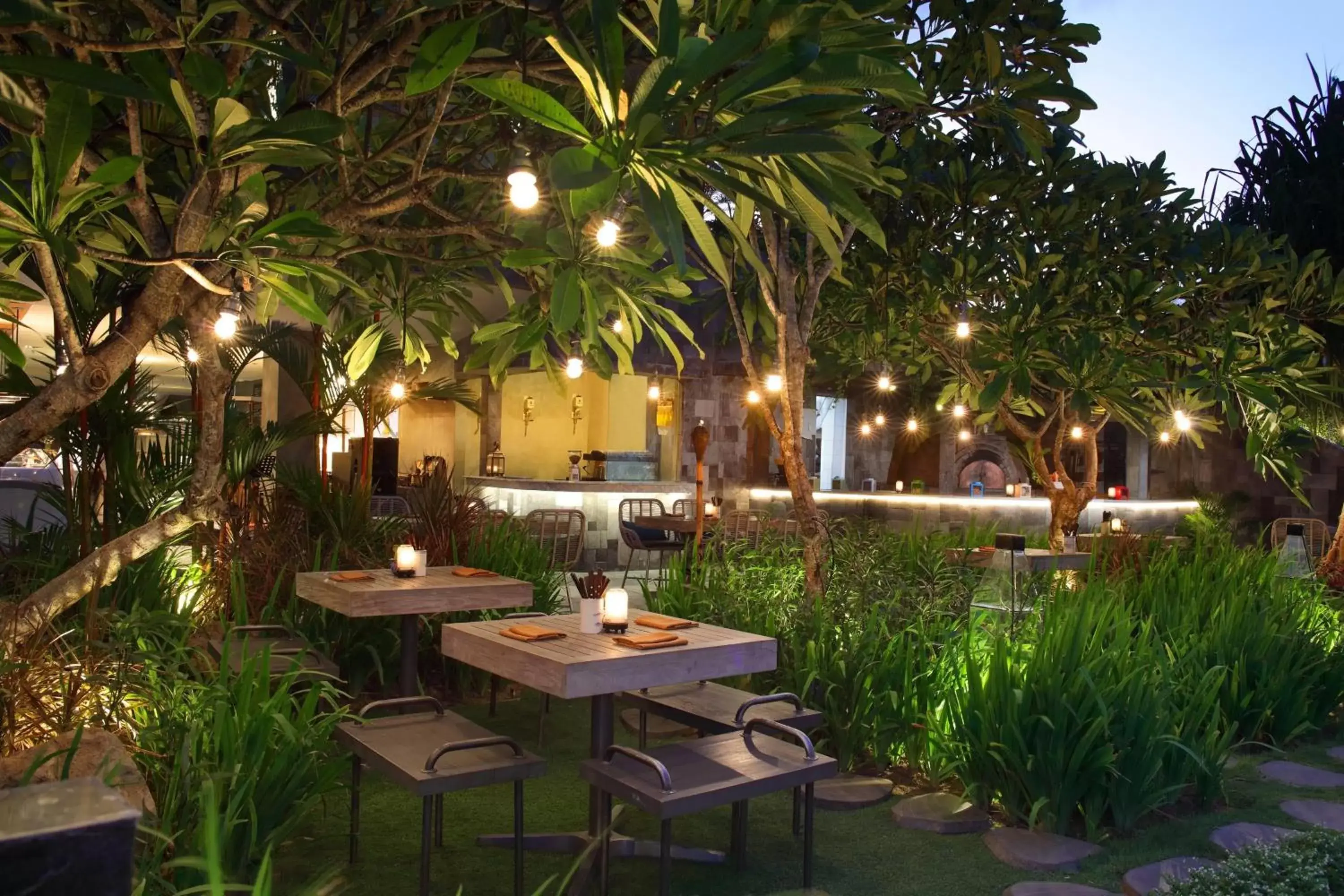 Restaurant/Places to Eat in Four Points by Sheraton Bali, Kuta