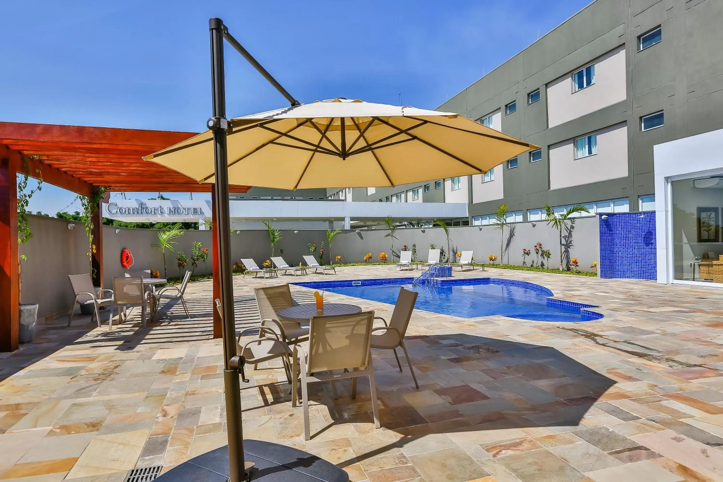 Swimming pool in Comfort Mogi Guaçu Swimming pool in Comfort Mogi Guaçu