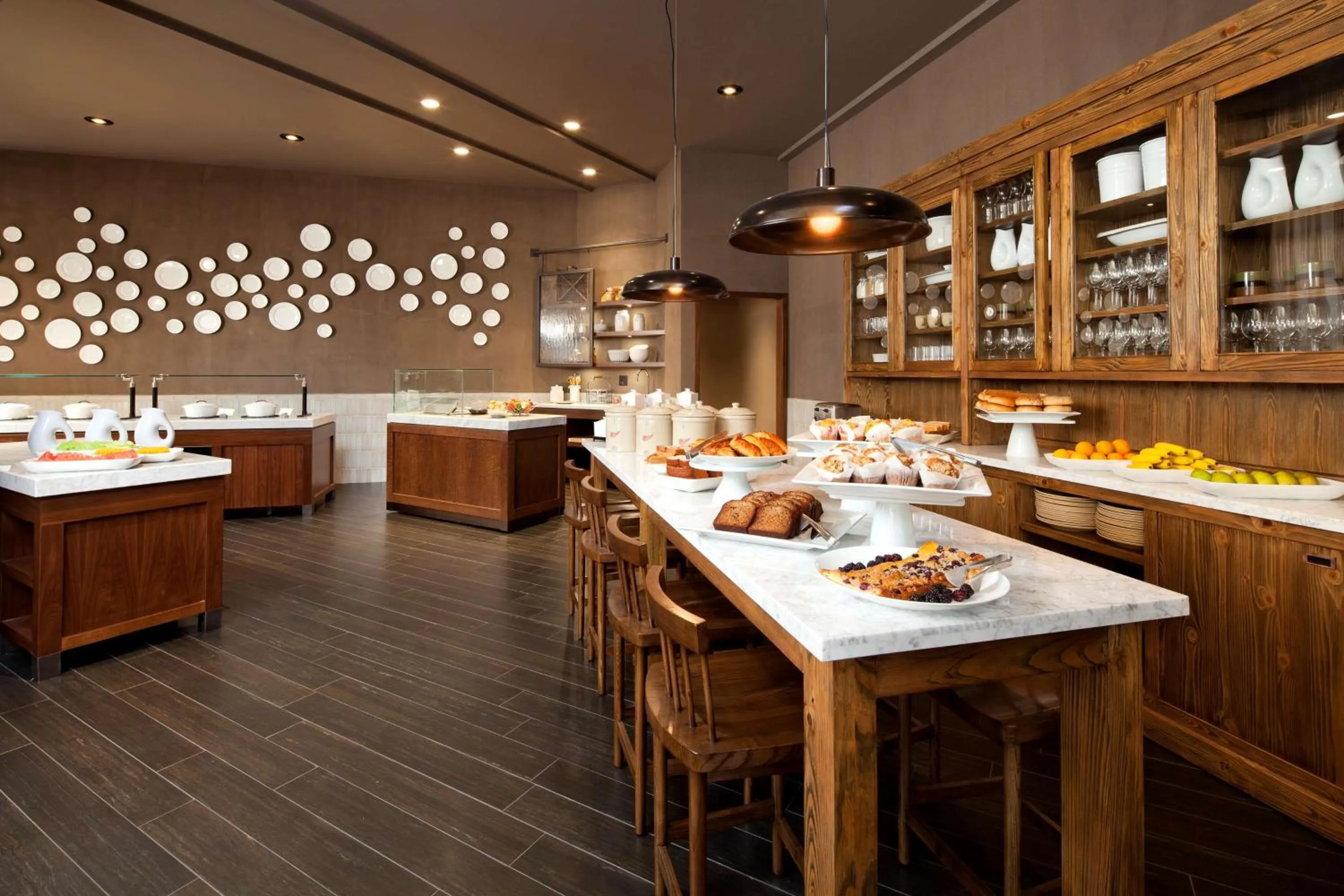 Restaurant/places to eat in Hyatt Regency Minneapolis