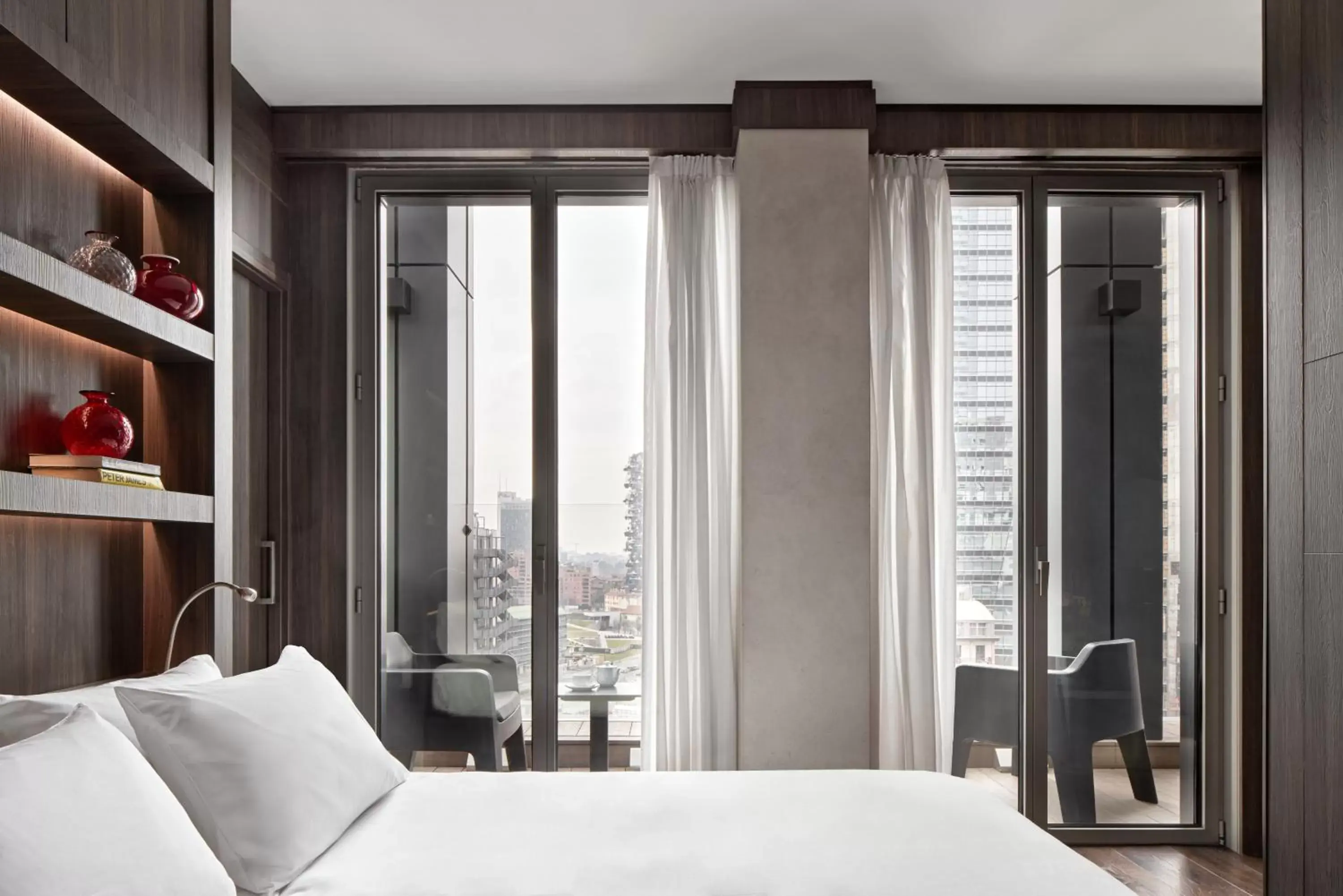 Photo of the whole room, Bed in Hyatt Centric Milan Centrale