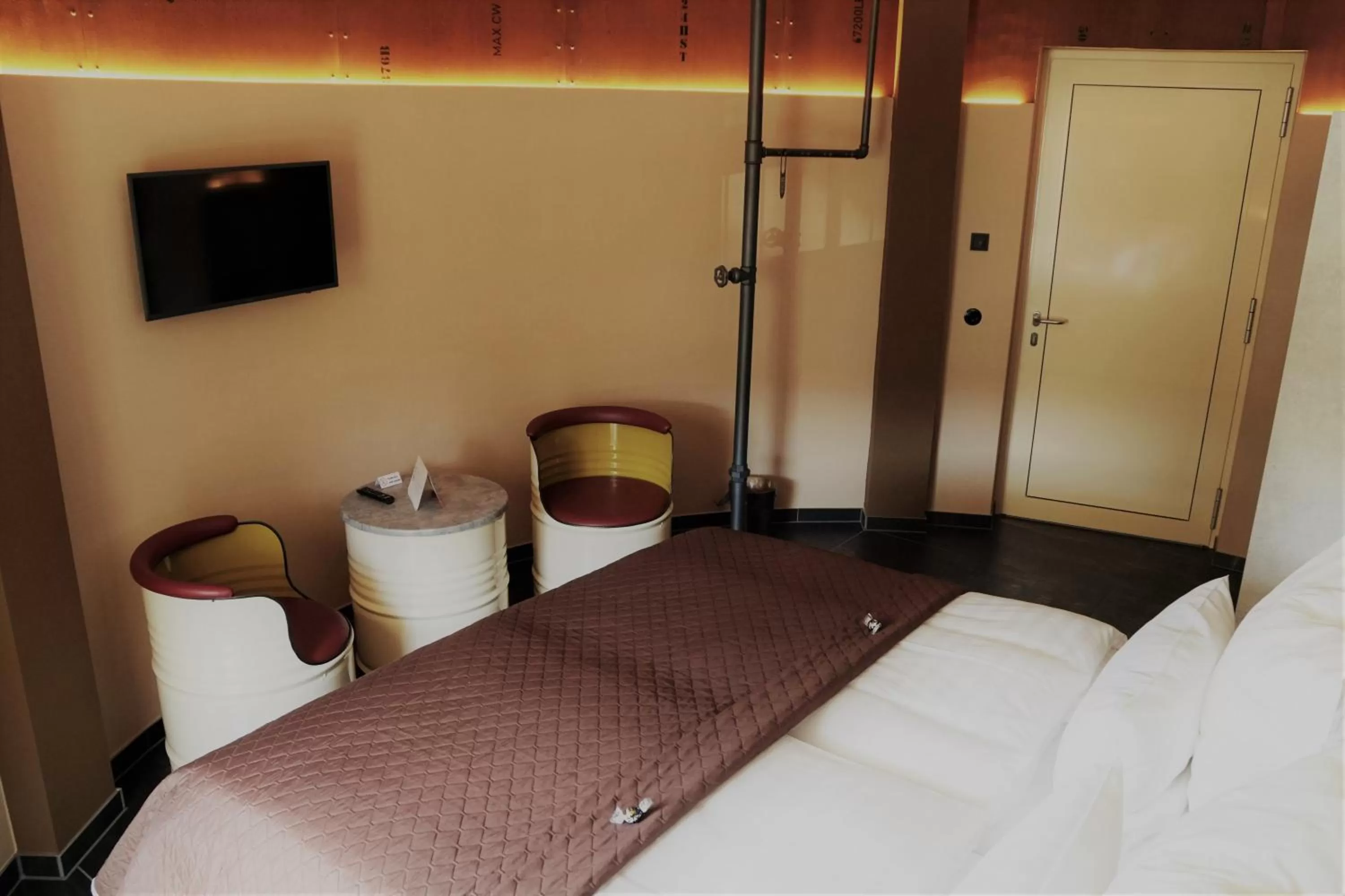 Bed in Themenhotel 50's Ville Motel