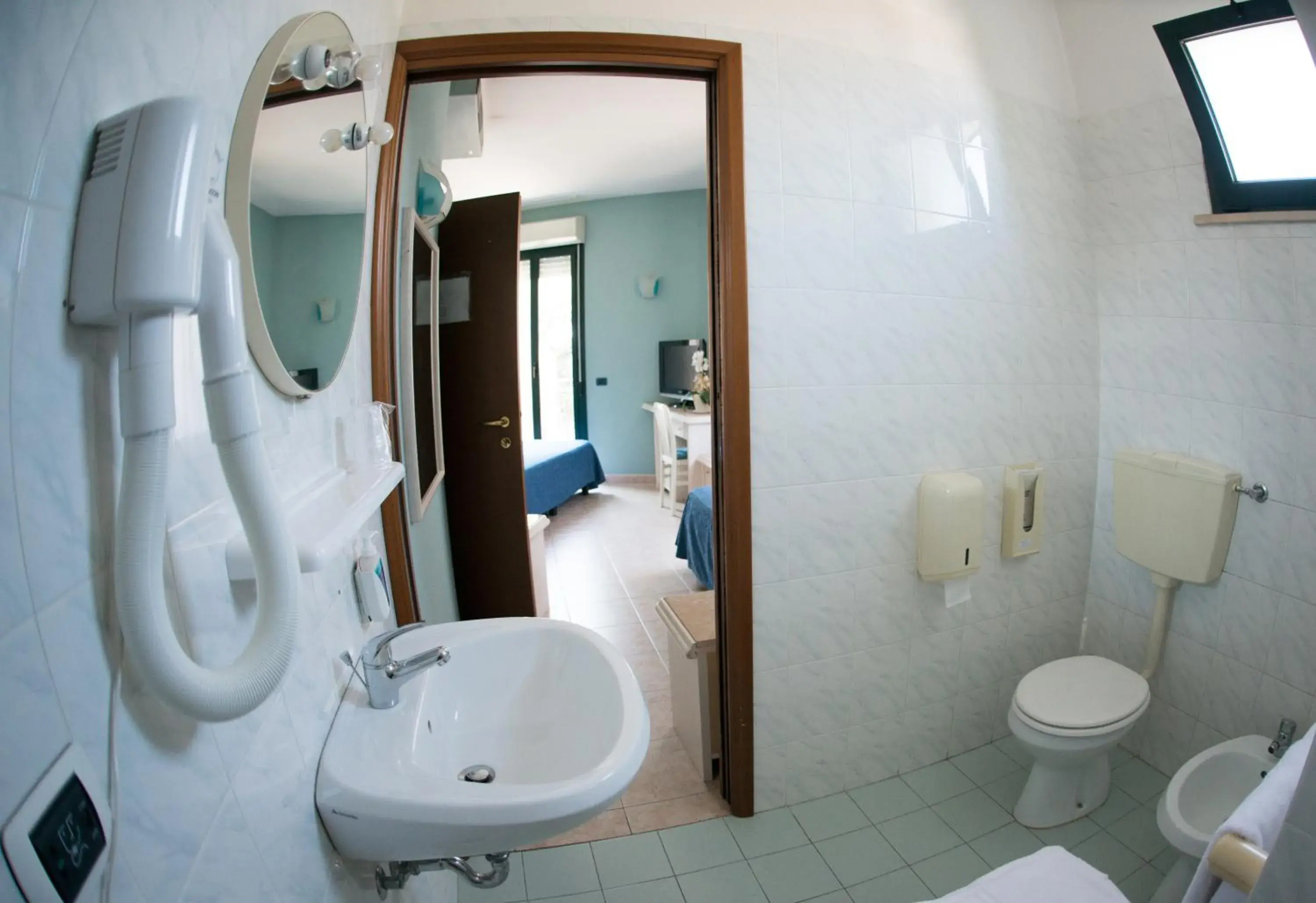 Toilet, Bathroom in Hotel Classicano