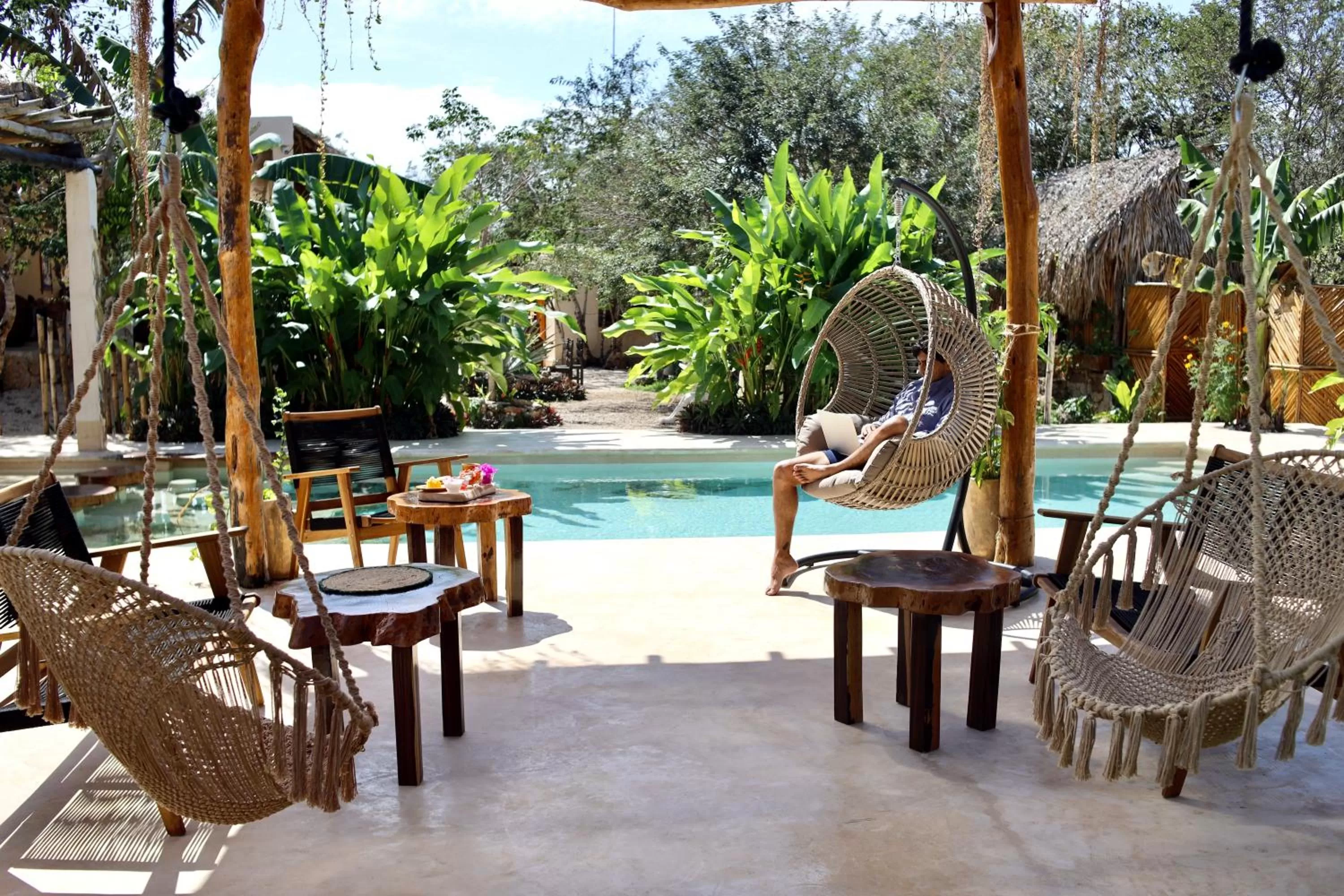 Seating area in RESET ATEMPORAL