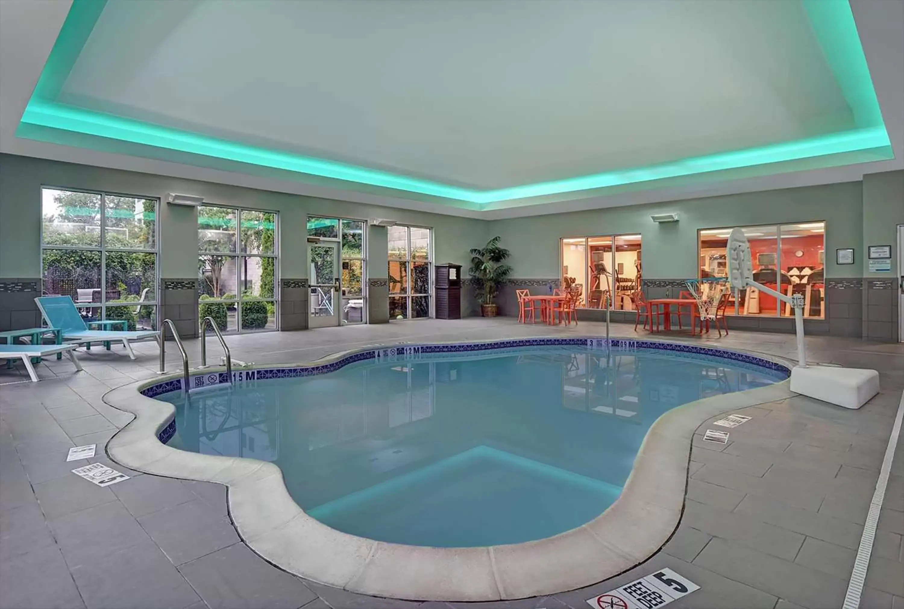 Pool view, Swimming Pool in Homewood Suites by Hilton Hamilton, NJ