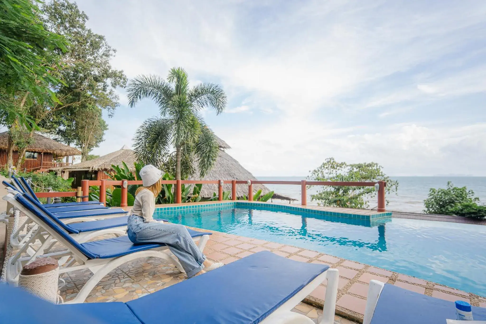 Swimming Pool in Koh Jum Resort