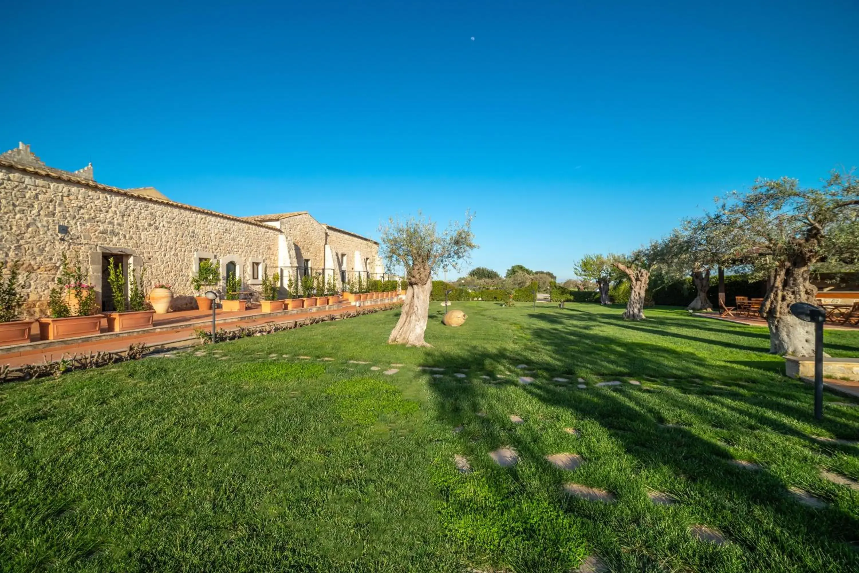 Garden, Property Building in Torre Don Virgilio Country Hotel