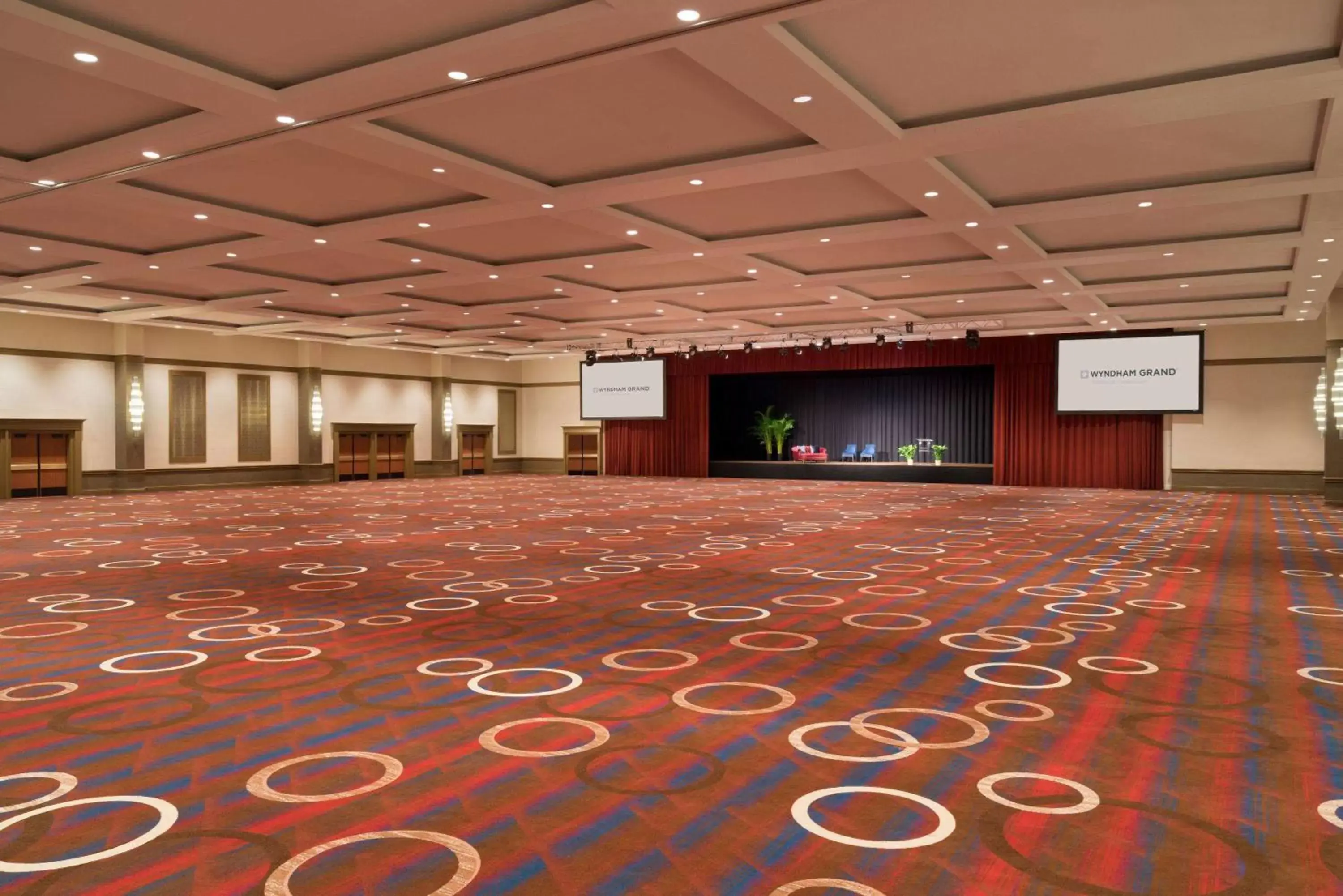 Banquet/Function facilities in Wyndham Grand Pittsburgh