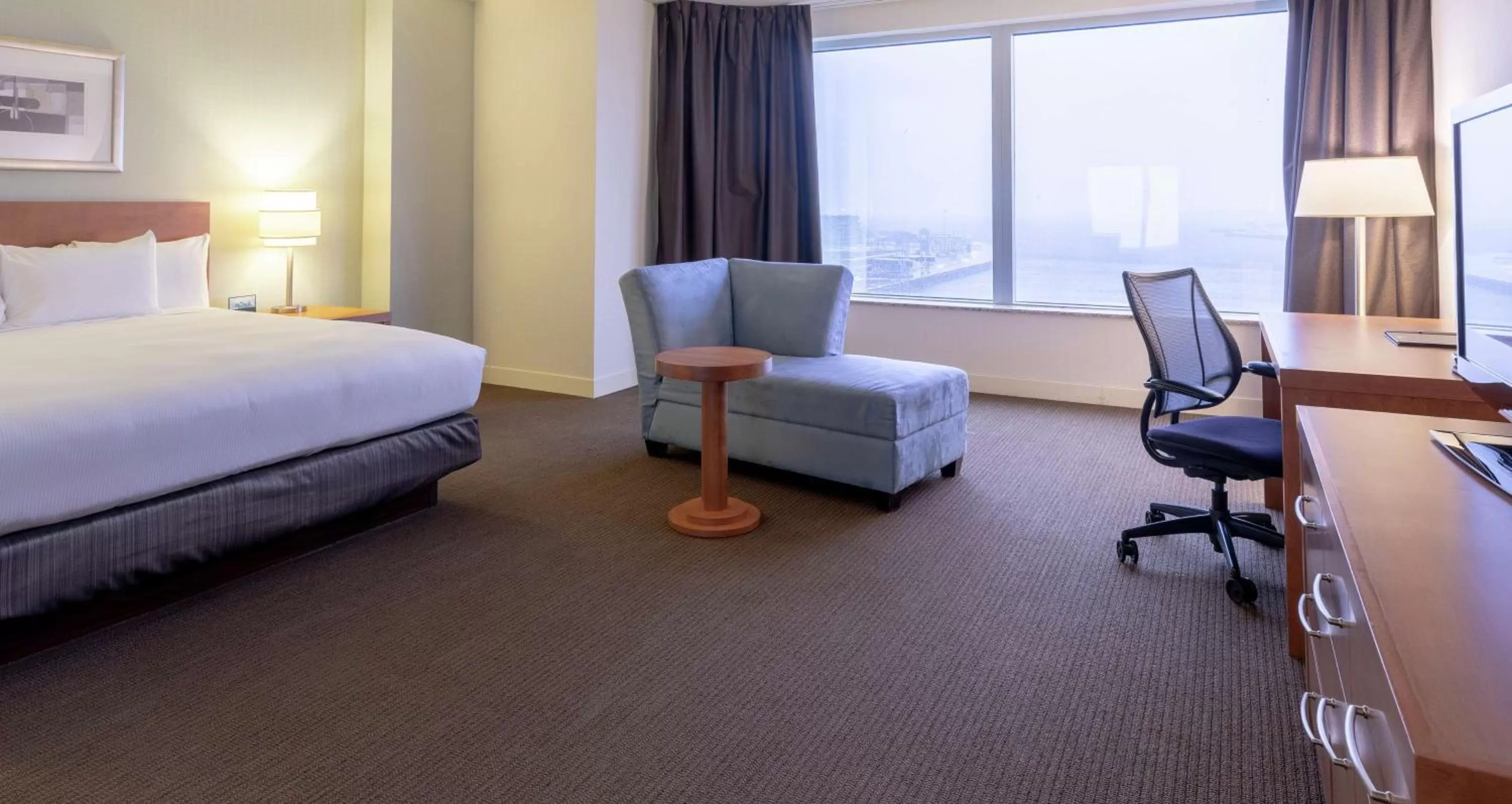 Bedroom, Bed in Hilton Saint John