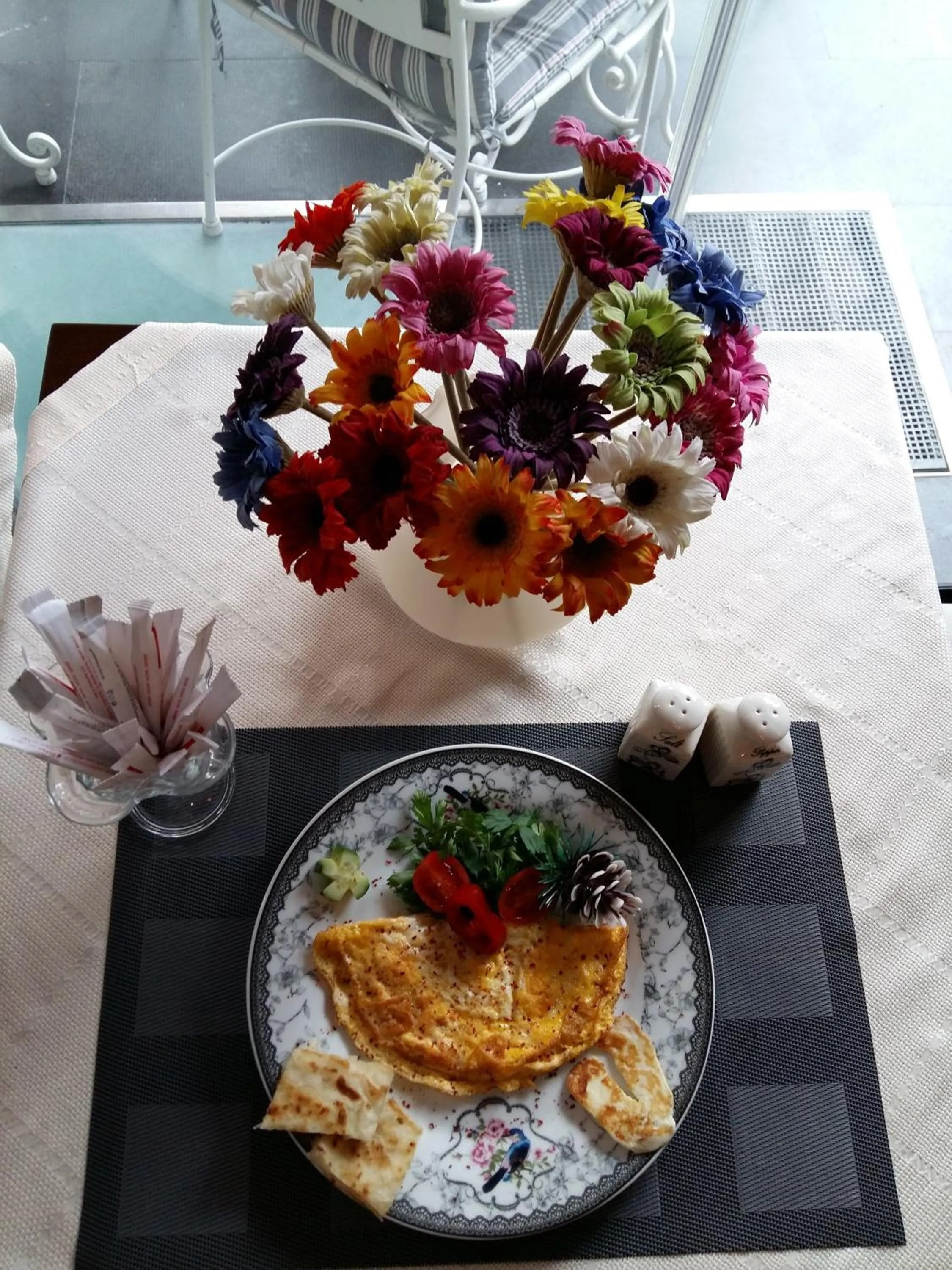 Food in Divalis Hotel