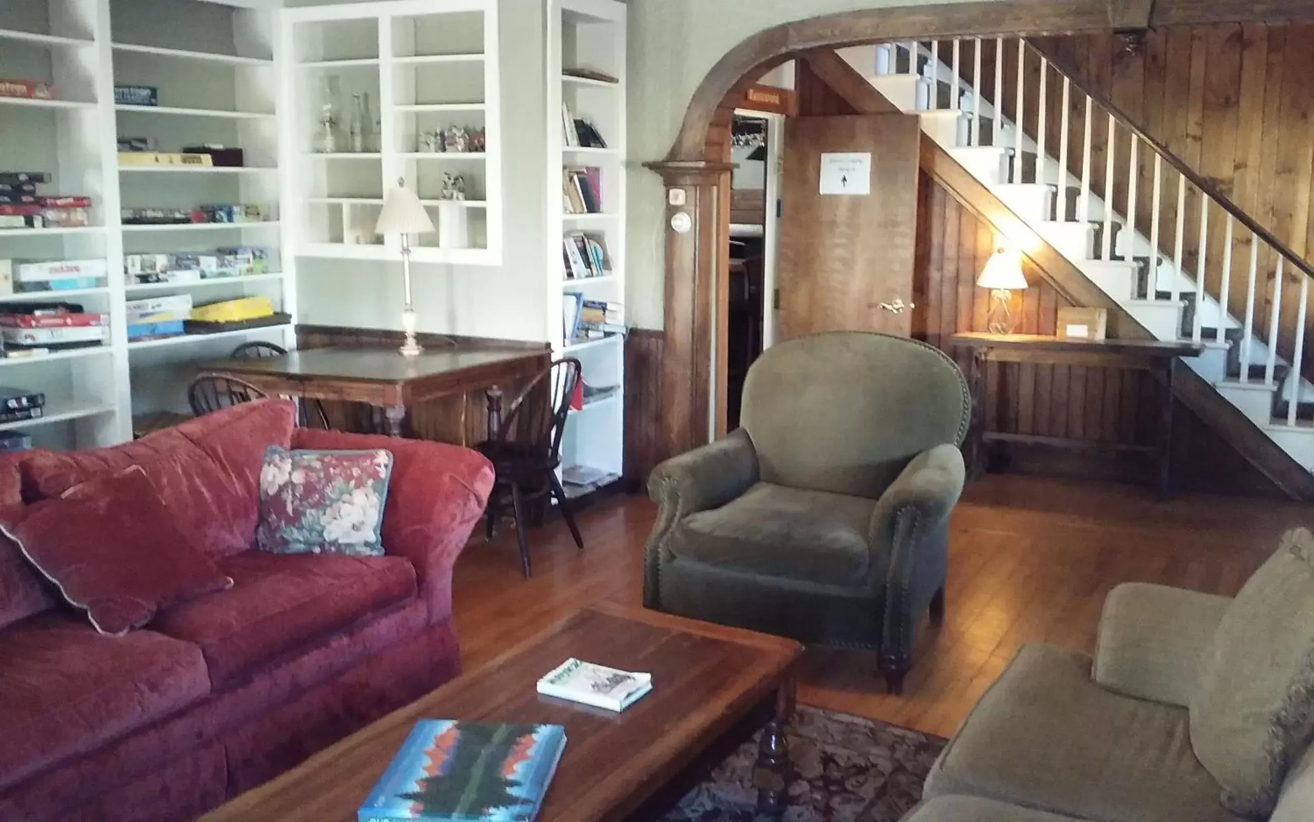 Living room, Seating Area in Smugglers Notch Inn