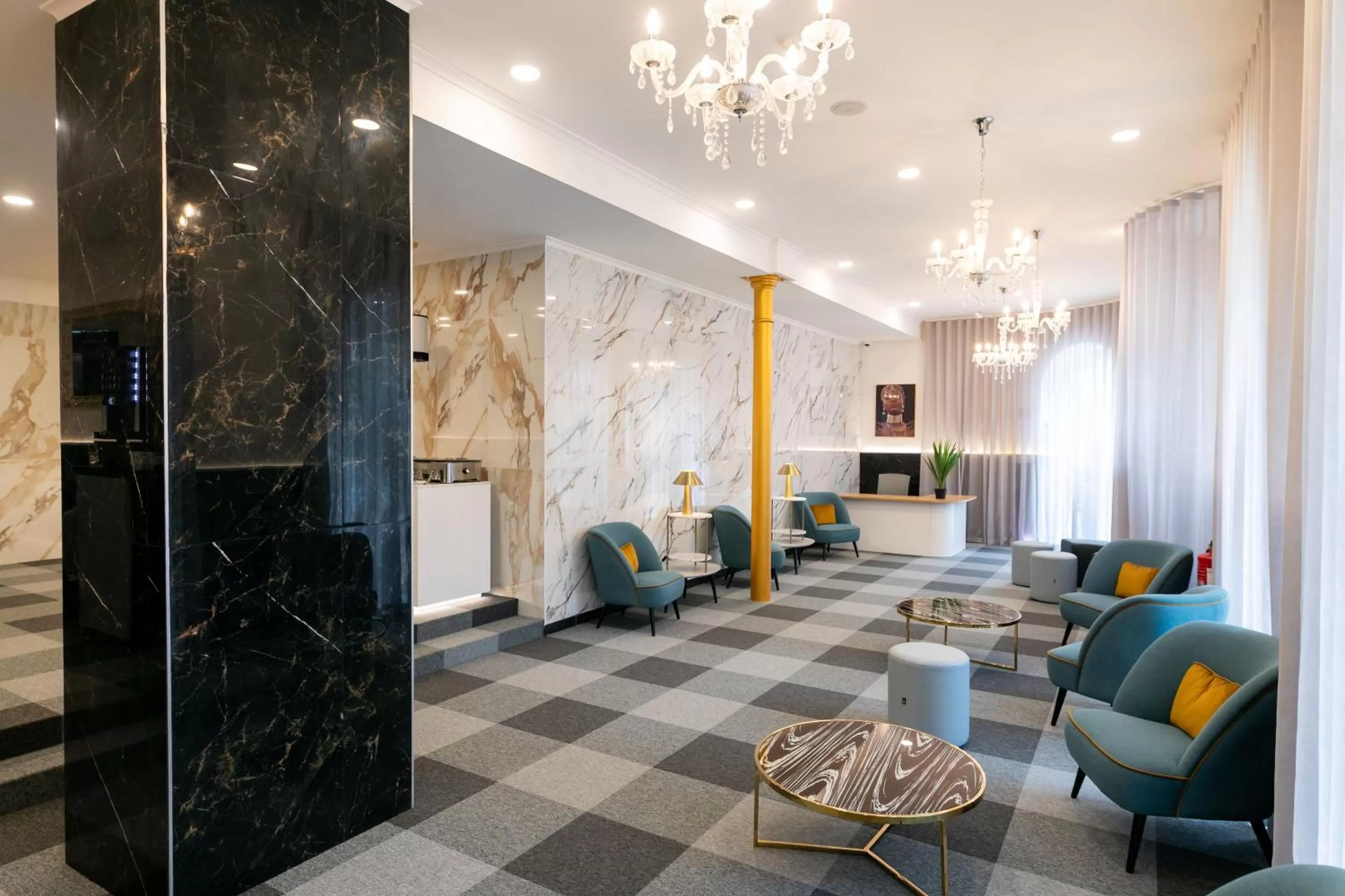 Seating area in Lisboa 85 Suites & Apartments by RIDAN Hotels