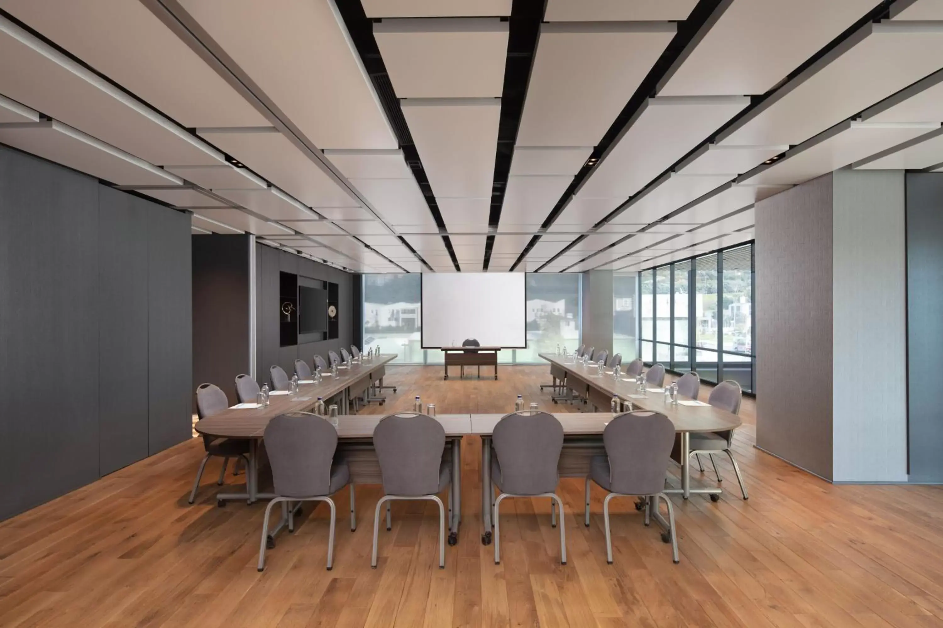 Meeting/conference room in Four Points by Sheraton Istanbul Kagithane