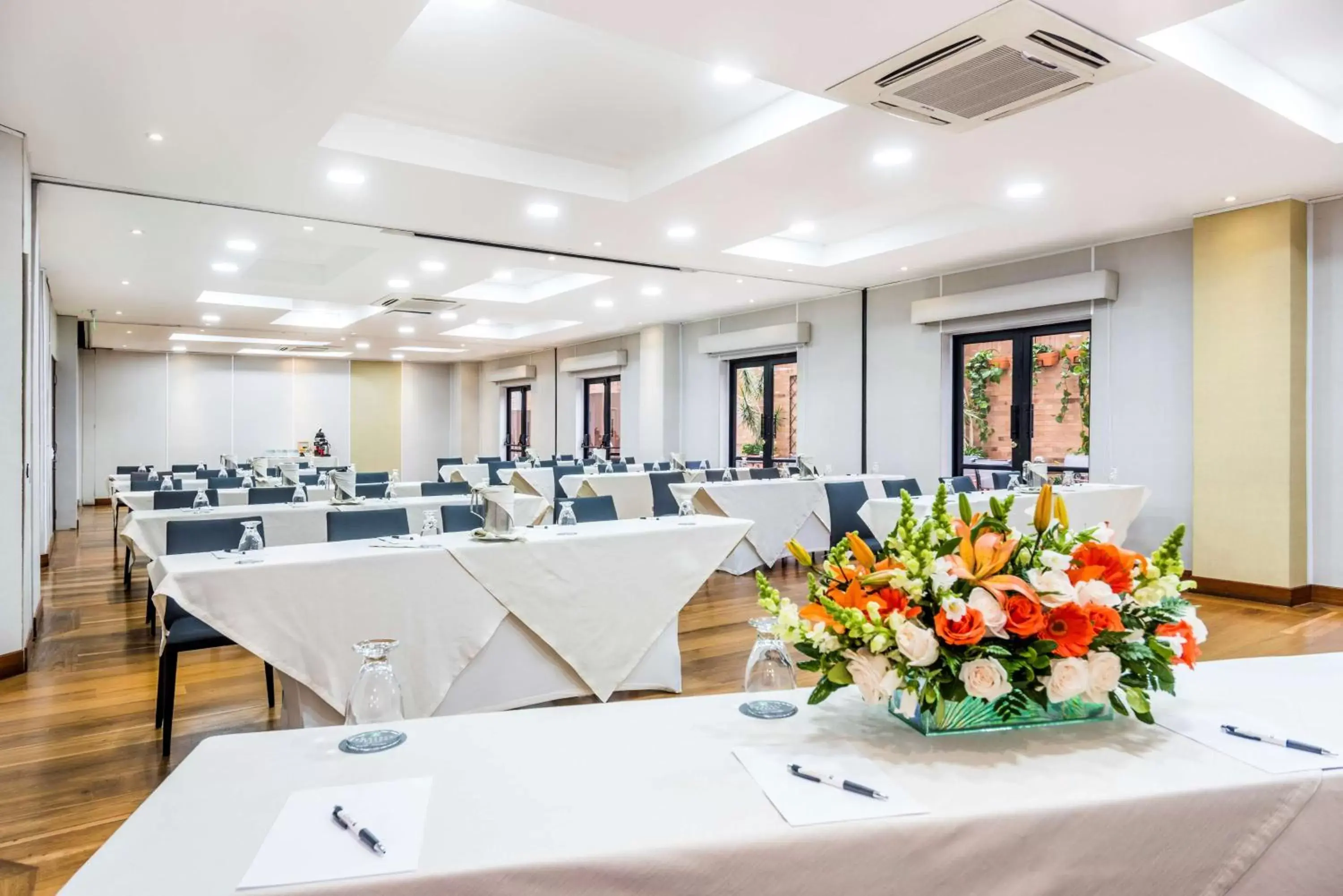 Meeting/conference room in Embassy Suites by Hilton Bogotá - Rosales