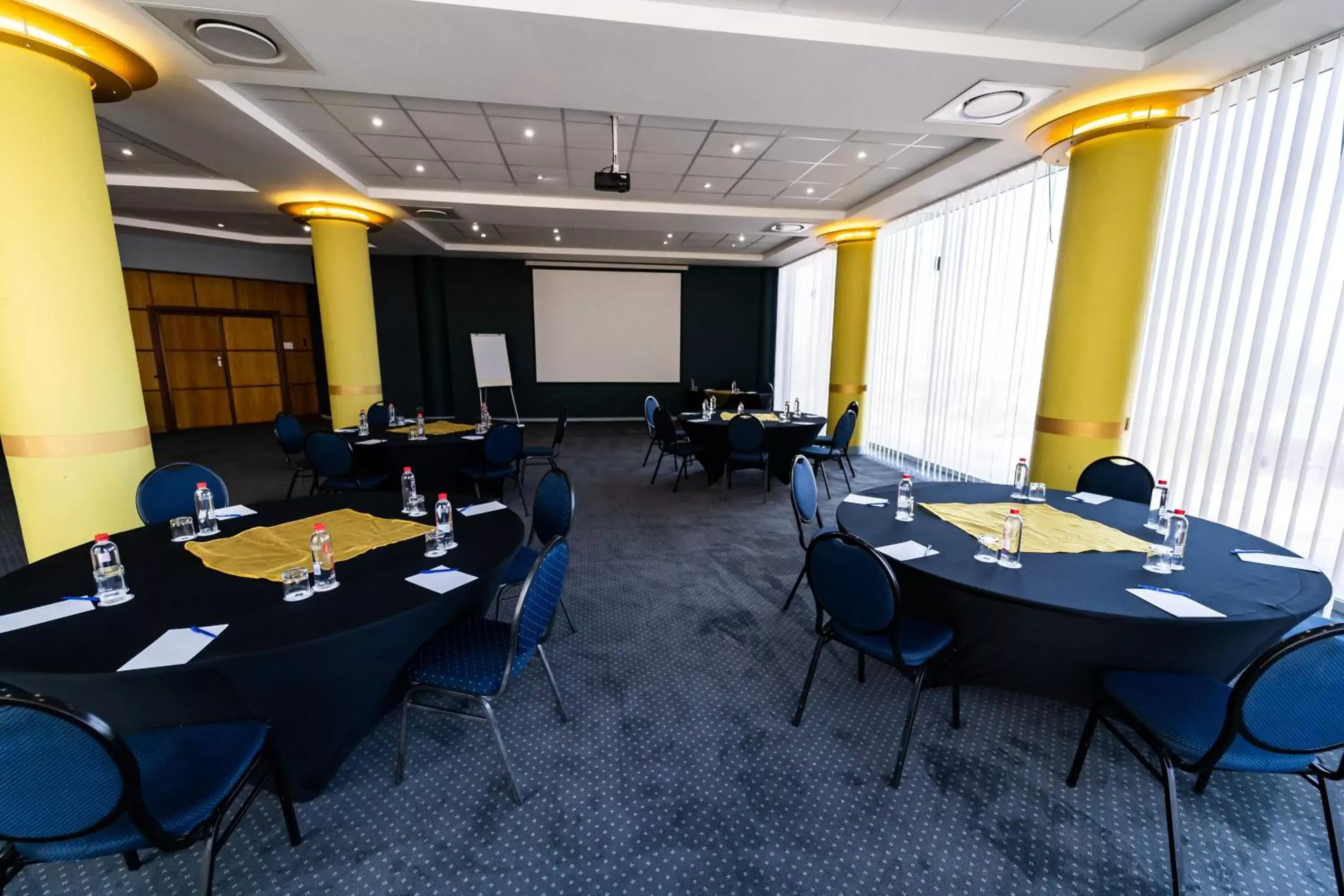 Business facilities in Gooderson Tropicana Hotel