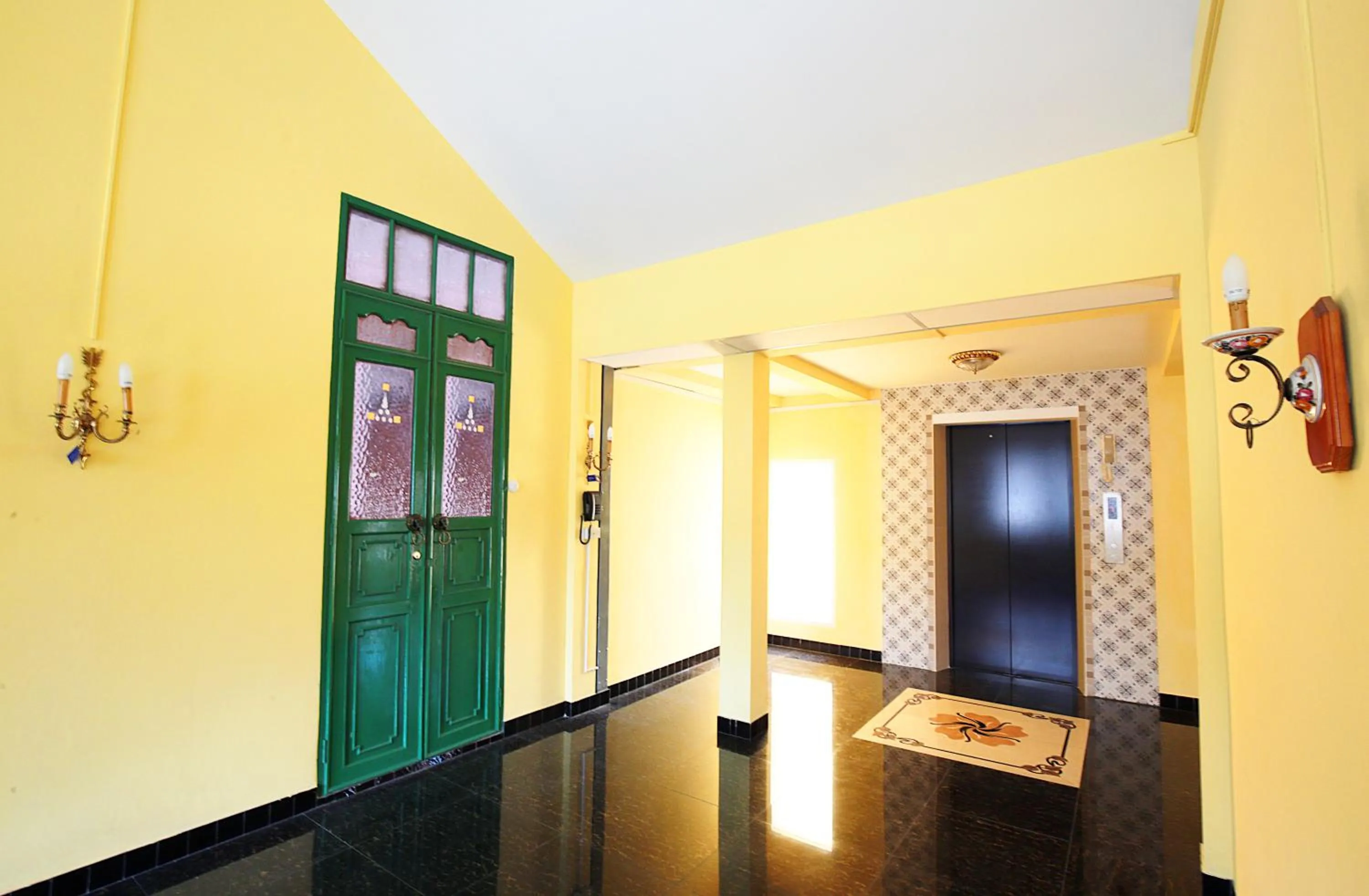 Decorative detail in The Myth - Sud Sathorn