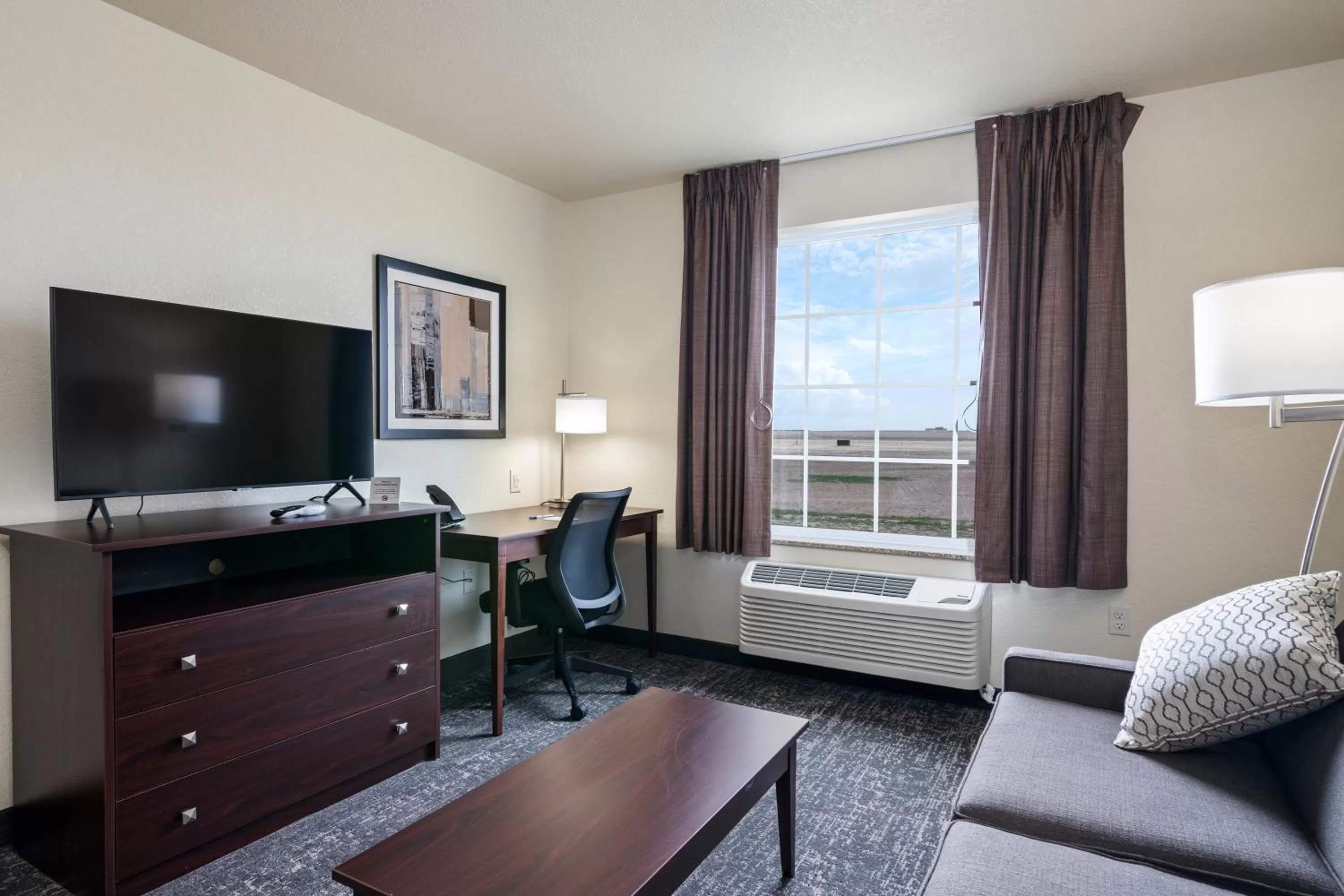 TV and multimedia, Bed in Cobblestone Inn & Suites - Yuma