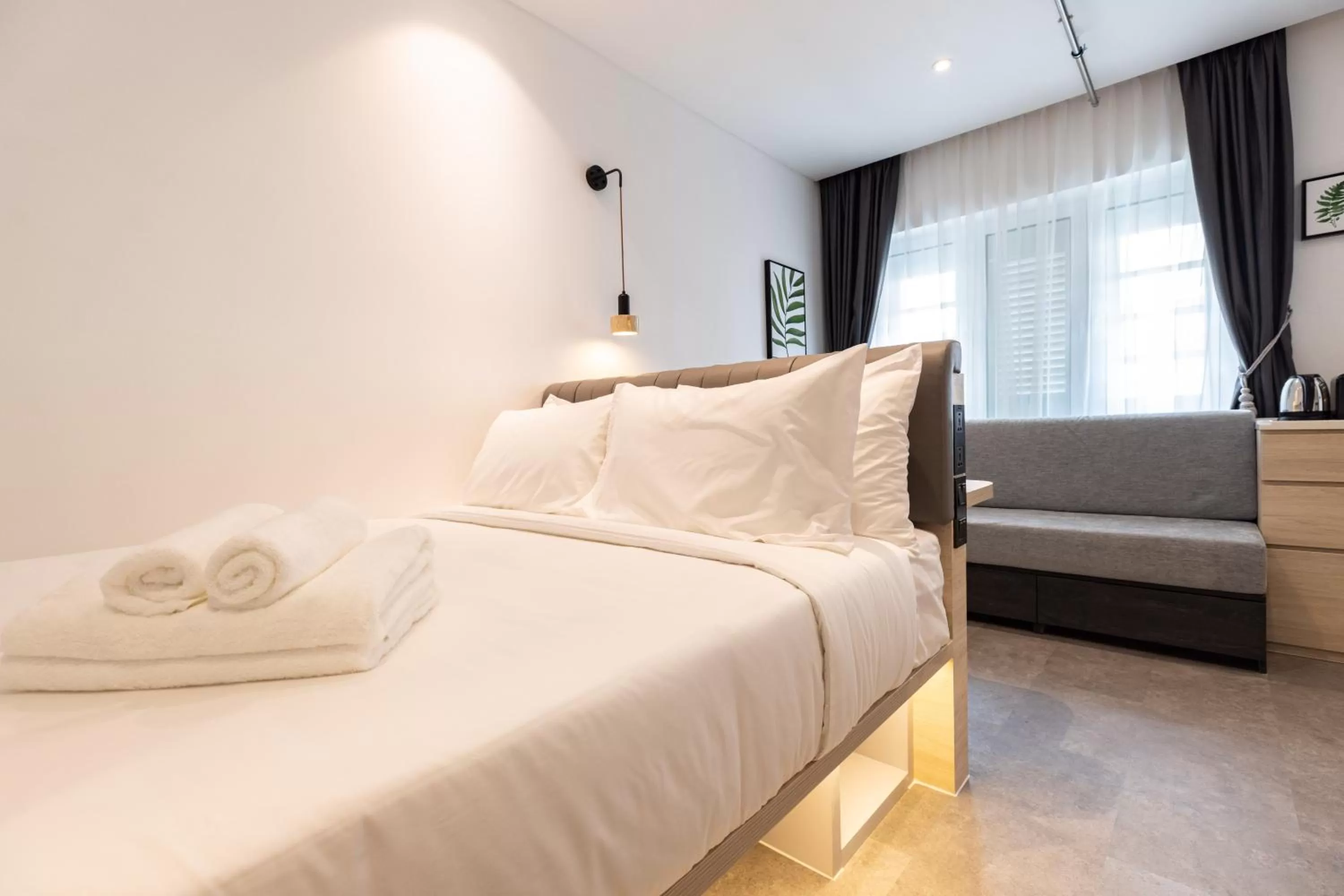 Studio Deluxe in Heritage Collection on Pagoda - Mobile App Check-In