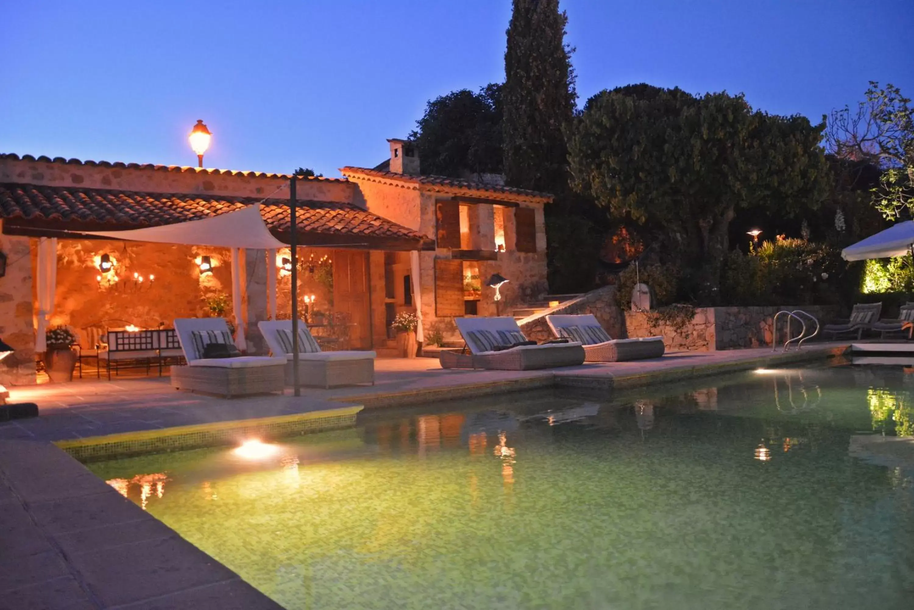 Swimming Pool in La Maison de Platane B&B