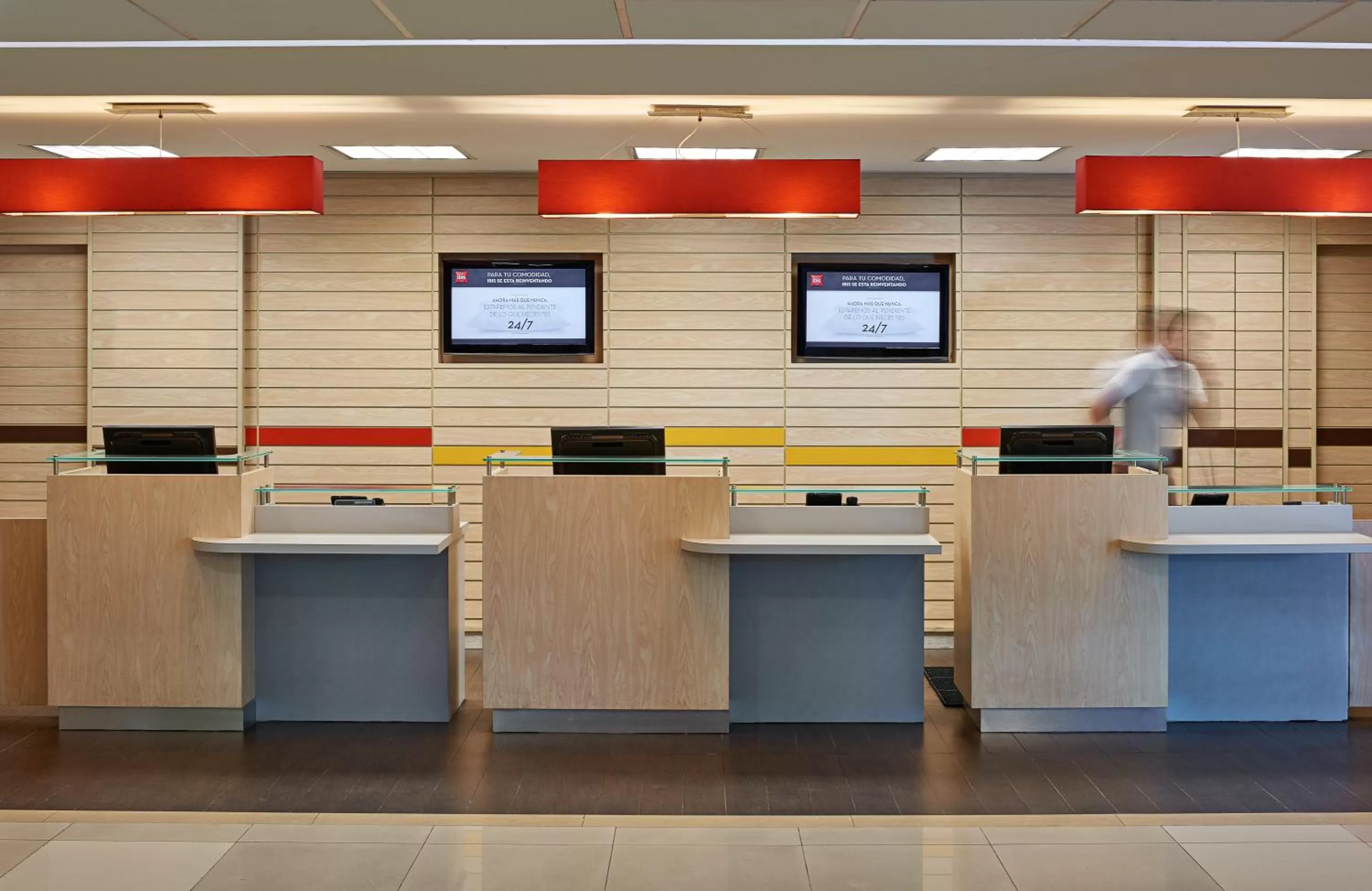 Lobby or reception in Ibis Cancun Centro