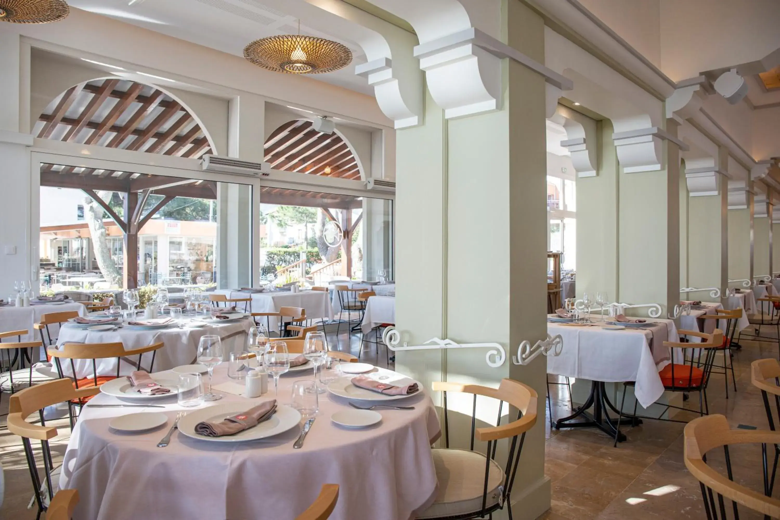 Restaurant/Places to Eat in Grand Hôtel Du Lido