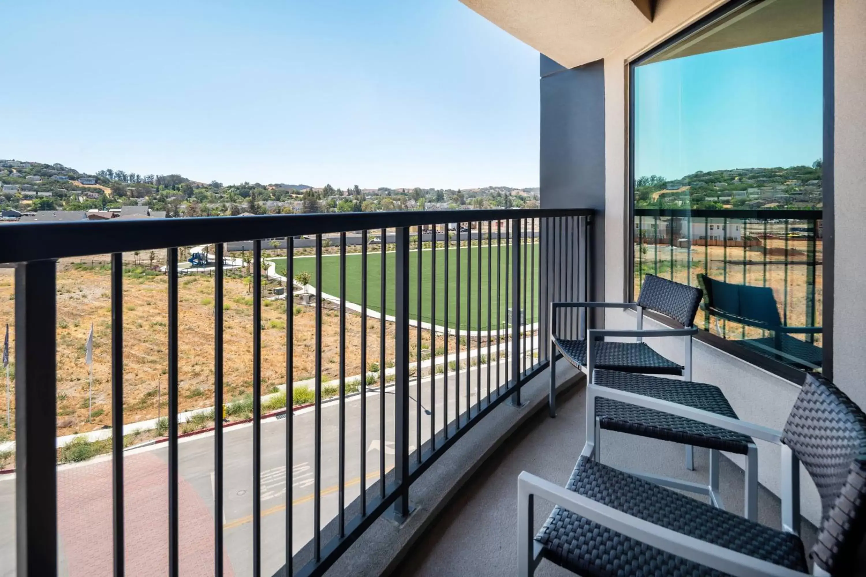Photo of the whole room, Balcony/Terrace in Courtyard by Marriott Petaluma Sonoma County