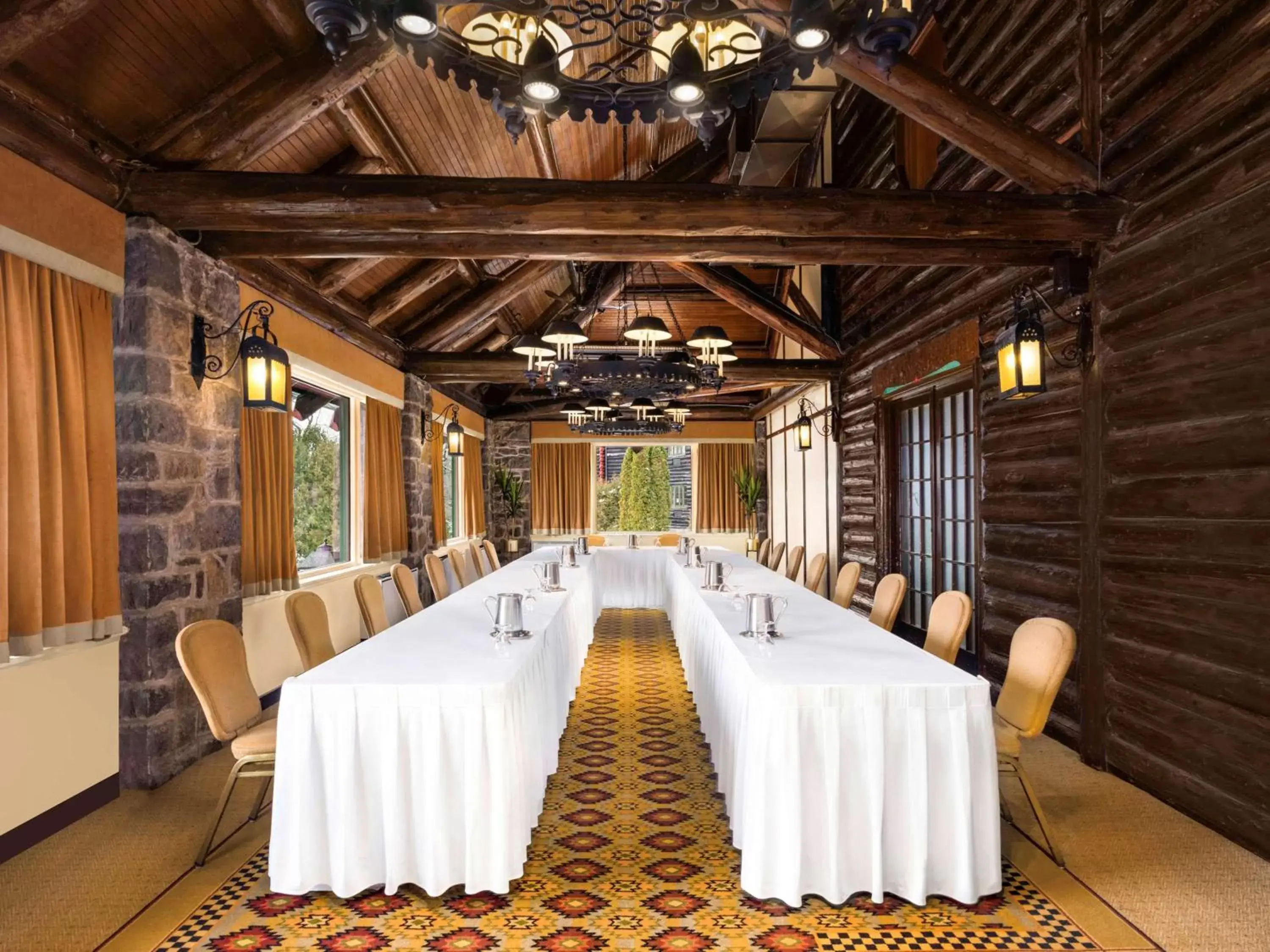 Meeting/conference room in Fairmont Le Chateau Montebello