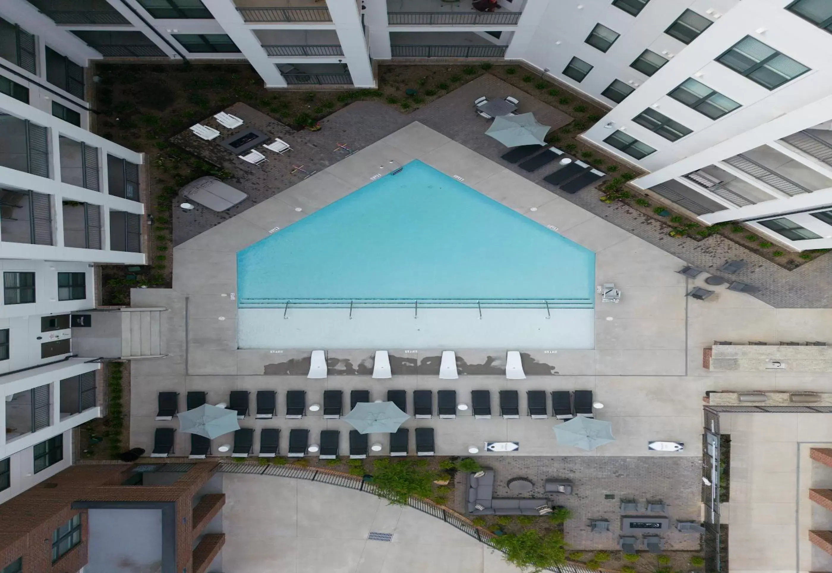 Swimming pool, Pool View in Mint House Greenville - West End