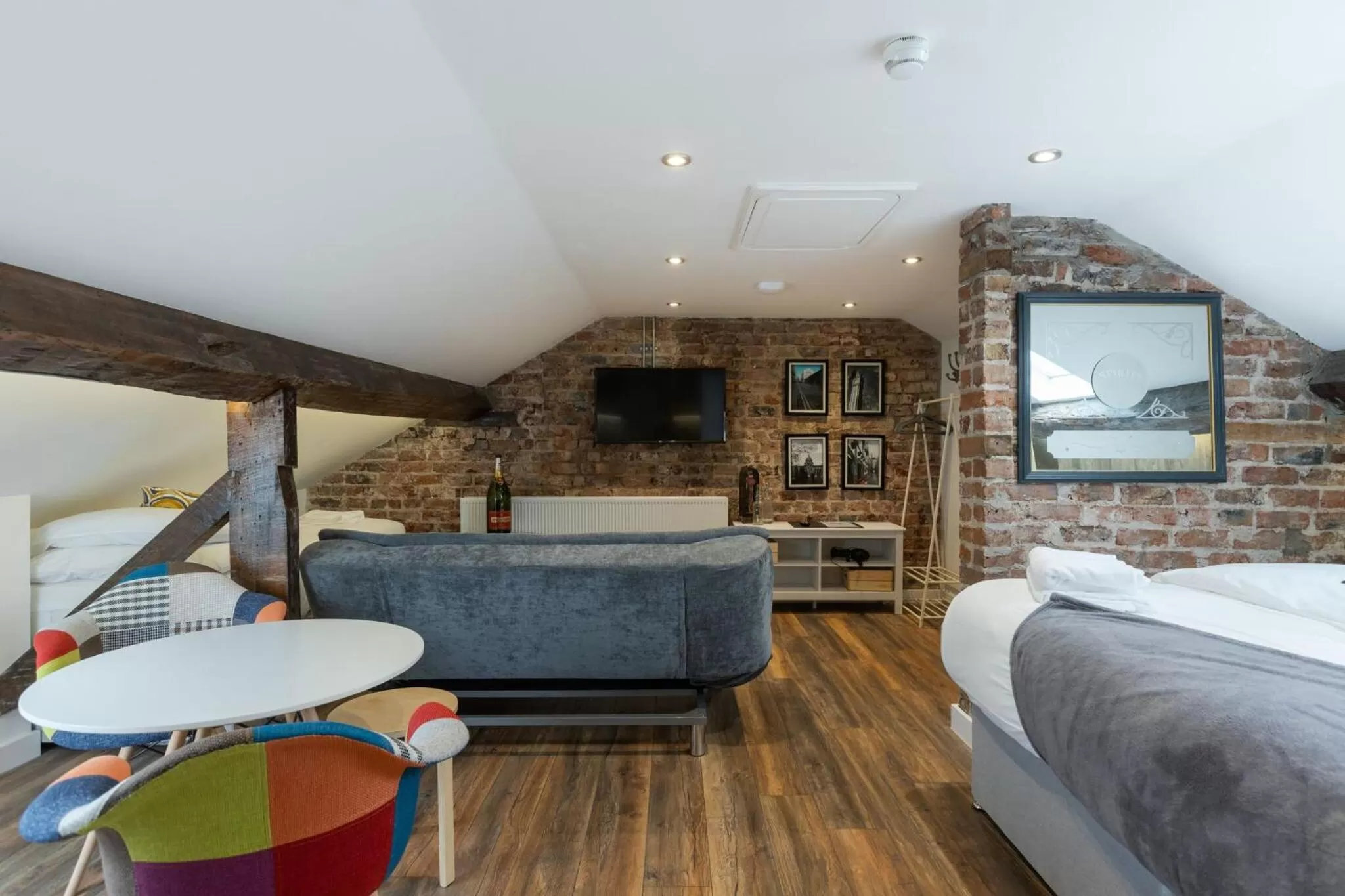 Seating area in The Warren Belfast