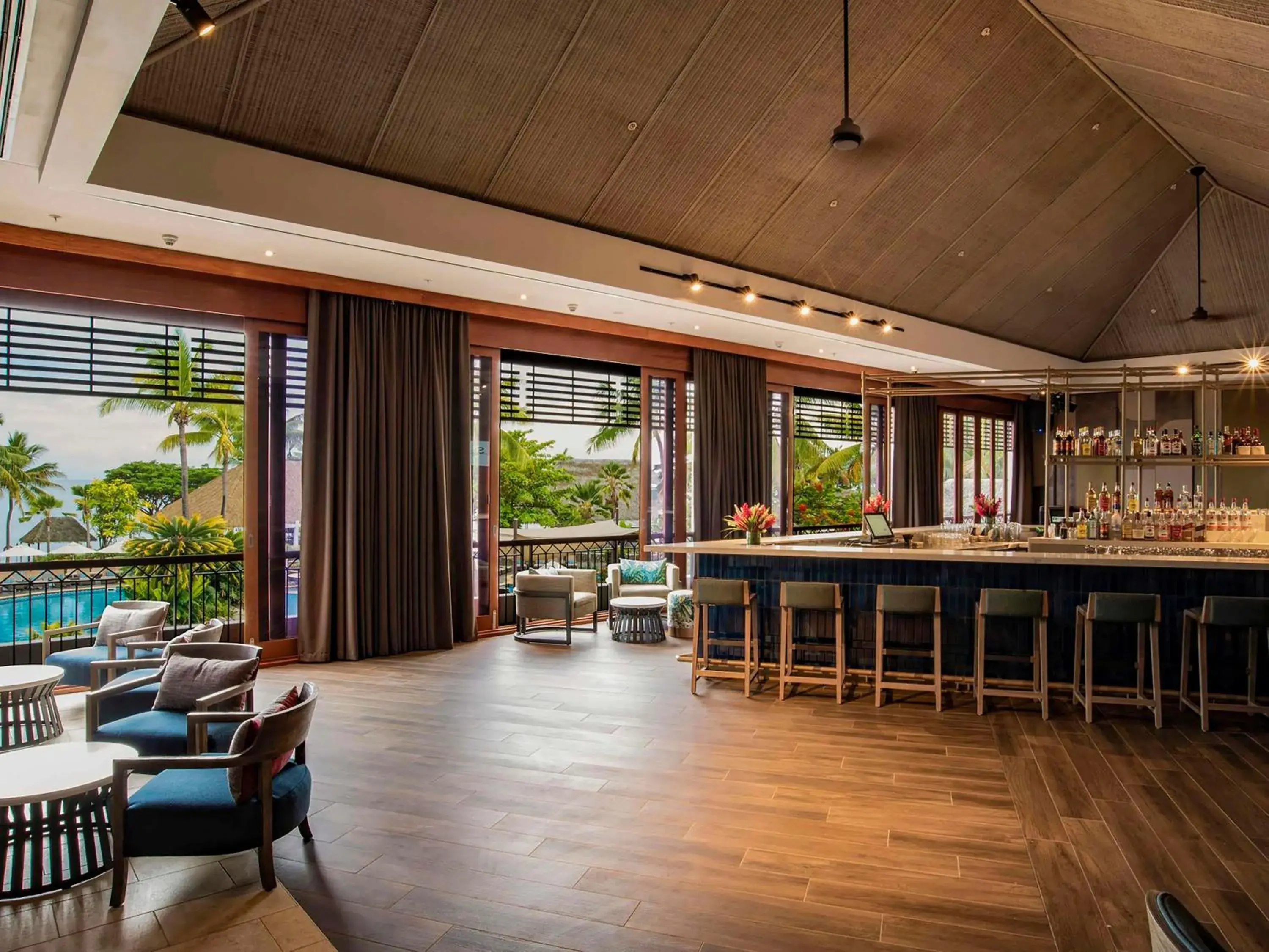 Lounge or bar, Restaurant/Places to Eat in Sofitel Fiji Resort & Spa
