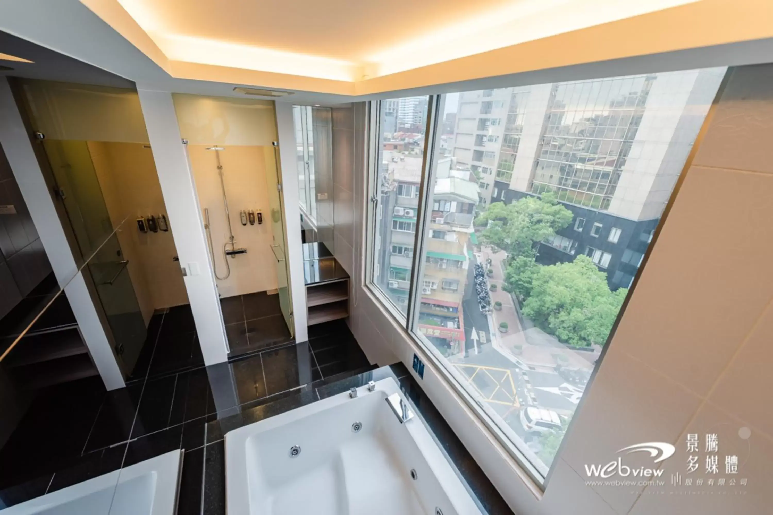 Shower, Bathroom in Wow Happy- Taipei