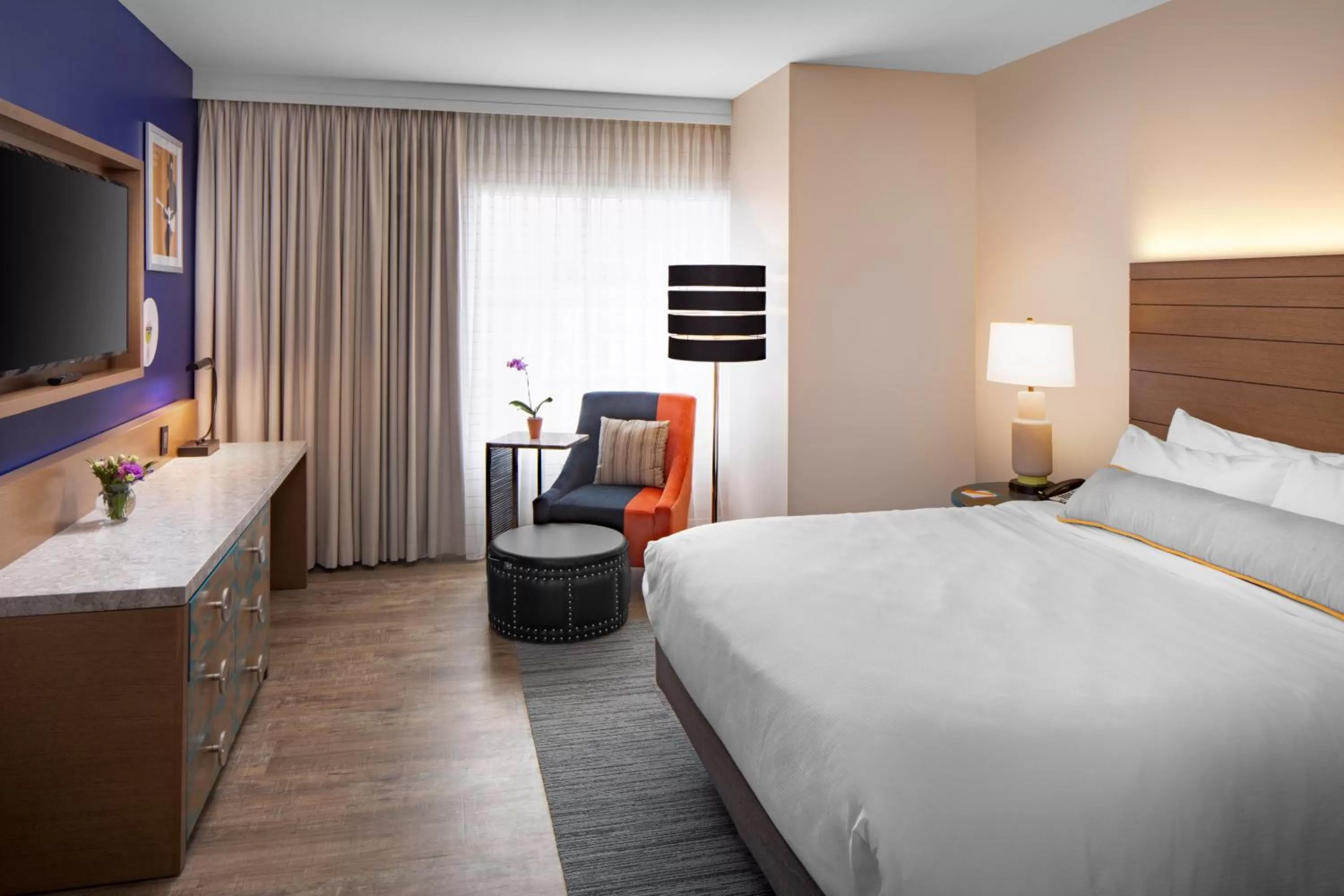 Photo of the whole room, Bed in Hotel Indigo Gainesville-Celebration Pointe by IHG